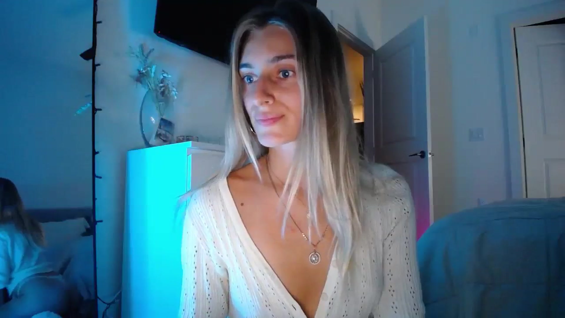 Gallery image thumbnail from Vodka_Queen's myfreecams stream on, 12/16/2023, 03:03 image 12 of 20