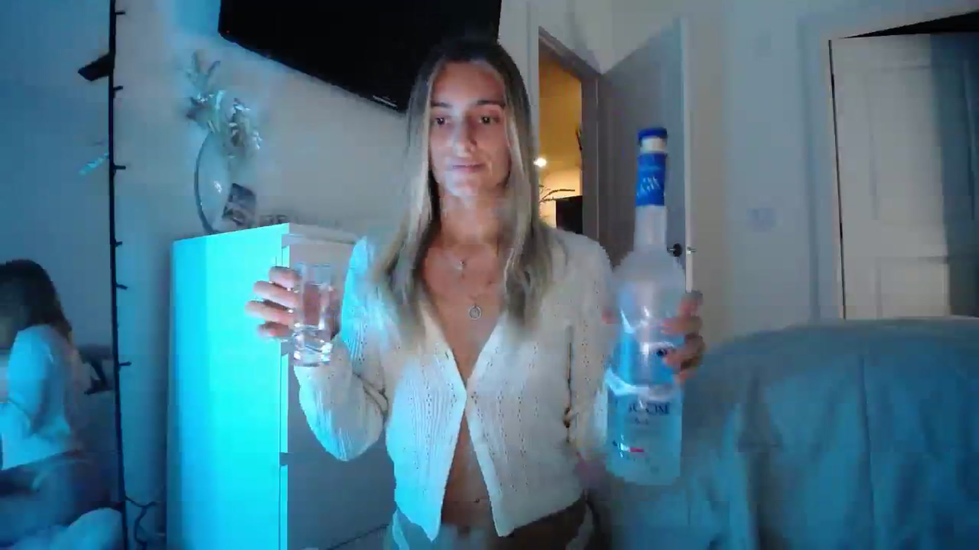 Gallery image thumbnail from Vodka_Queen's myfreecams stream on, 12/16/2023, 03:03 image 3 of 20