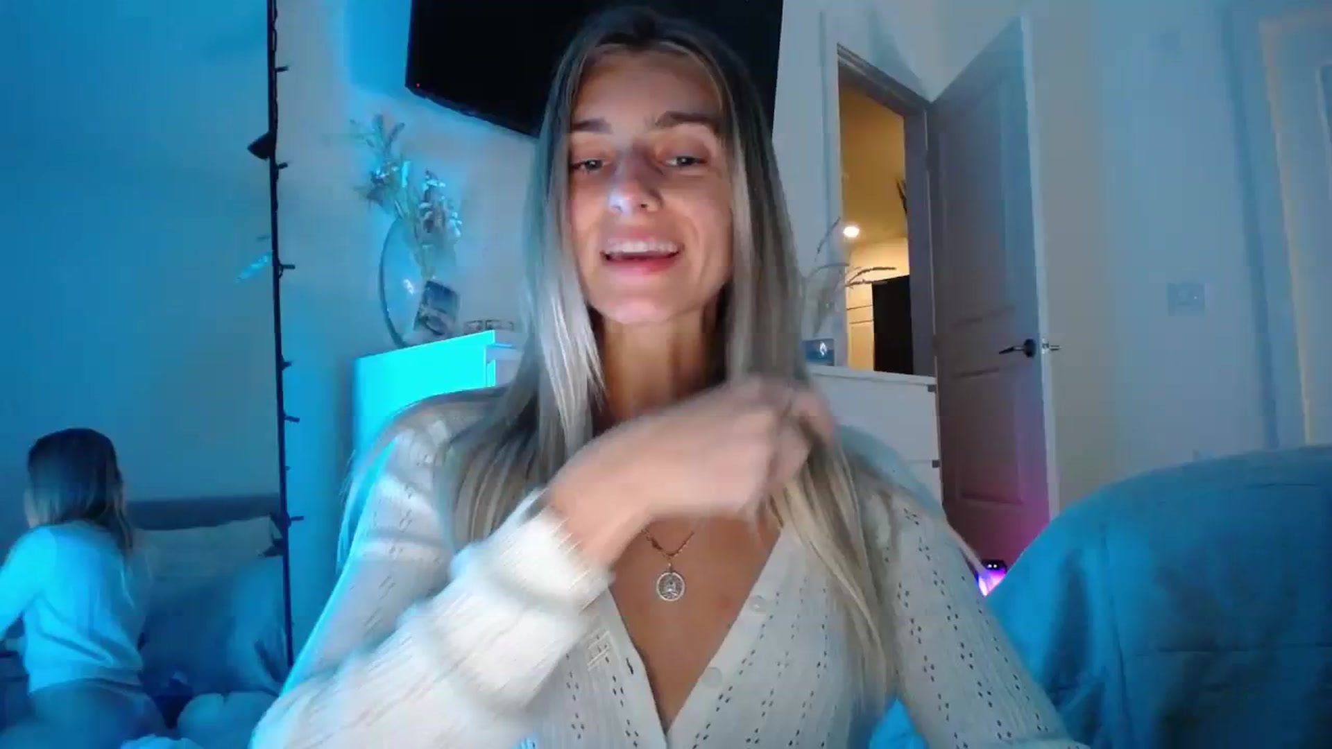 Gallery image thumbnail from Vodka_Queen's myfreecams stream on, 12/16/2023, 04:53 image 20 of 20