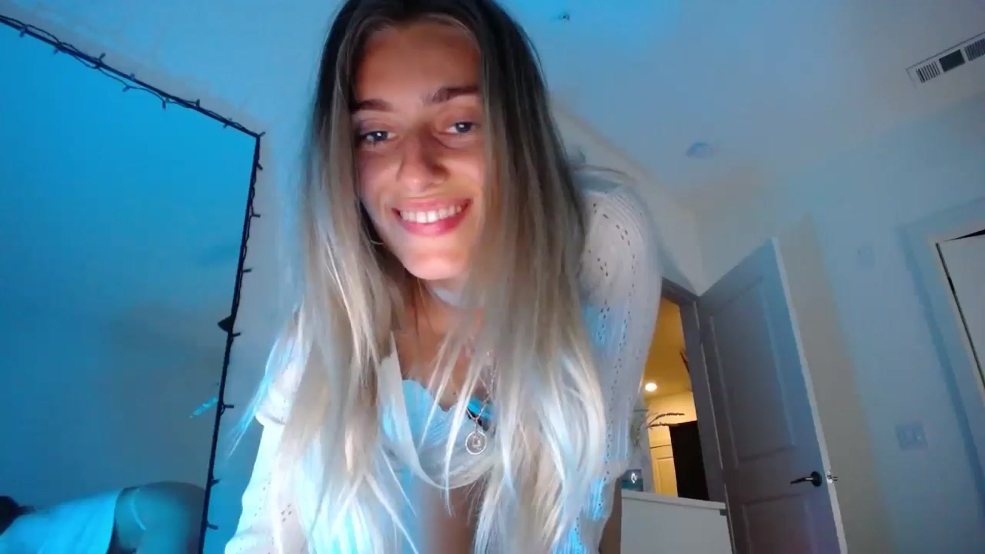 Gallery image thumbnail from Vodka_Queen's myfreecams stream on, 12/16/2023, 04:53 image 1 of 20
