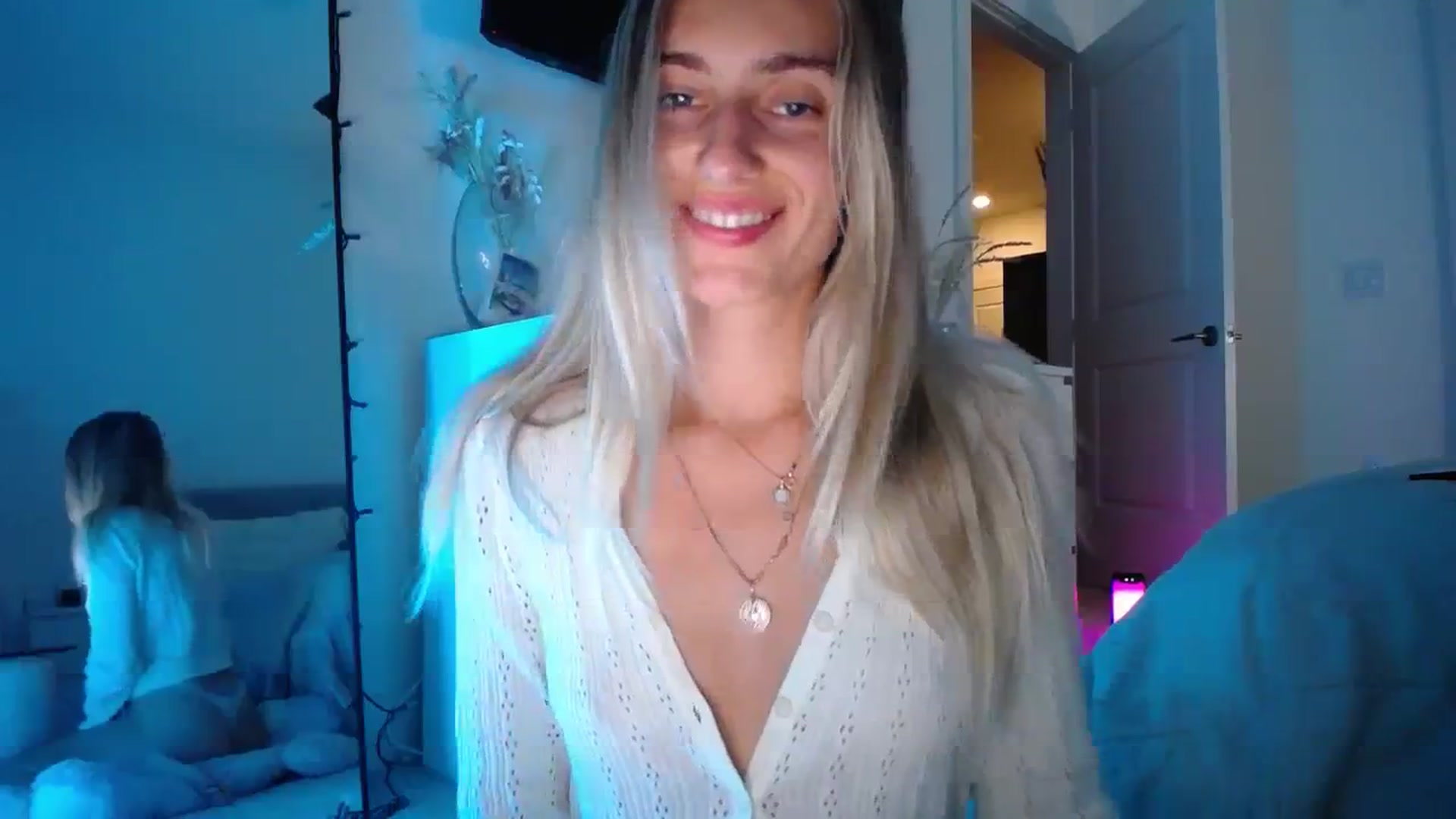 Gallery image thumbnail from Vodka_Queen's myfreecams stream on, 12/16/2023, 04:53 image 3 of 20
