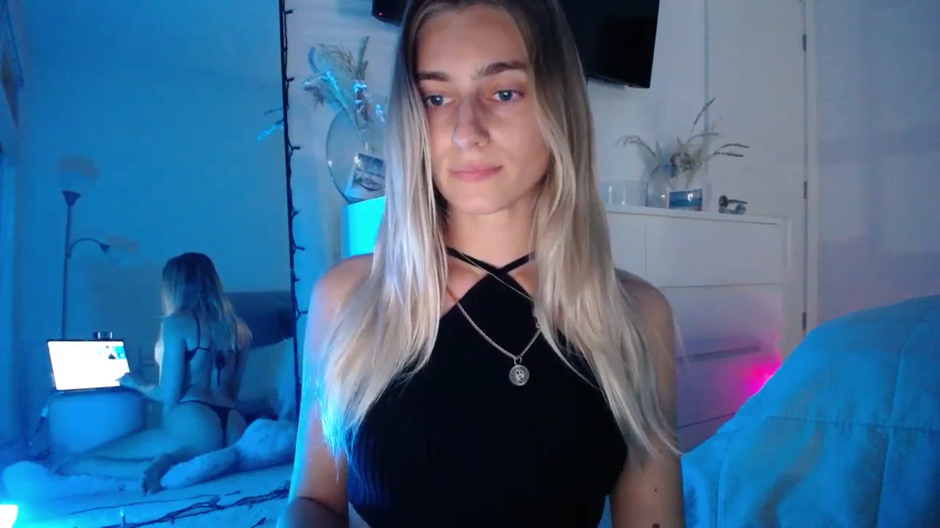 Gallery image thumbnail from Vodka_Queen's myfreecams stream on, 02/04/2024, 02:52 image 17 of 20
