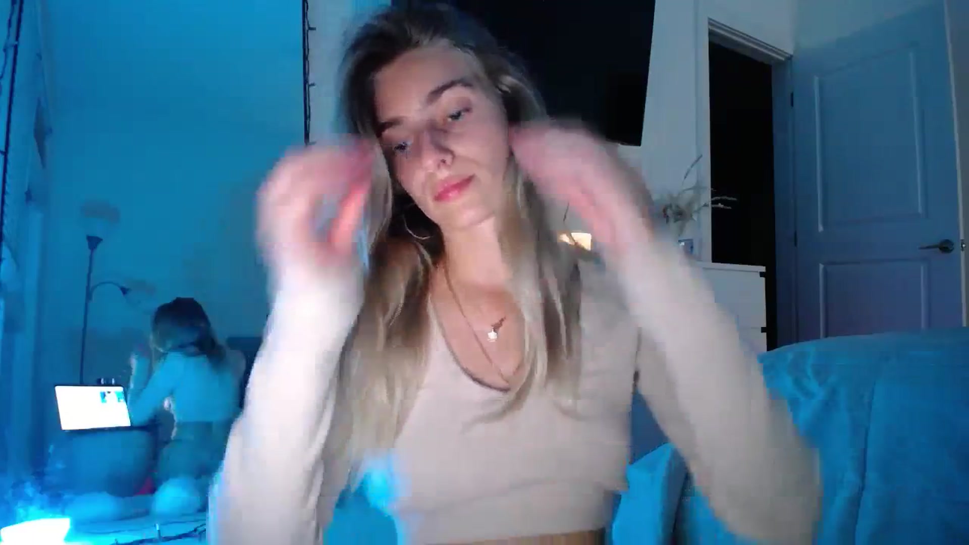 Gallery image thumbnail from Vodka_Queen's myfreecams stream on, 02/08/2024, 03:07 image 11 of 20