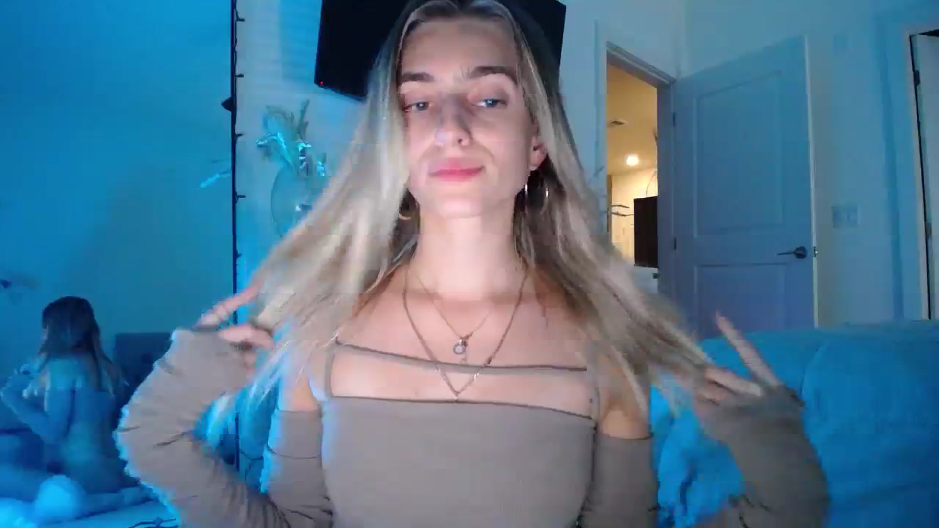 Gallery image thumbnail from Vodka_Queen's myfreecams stream on, 02/09/2024, 07:07 image 5 of 20