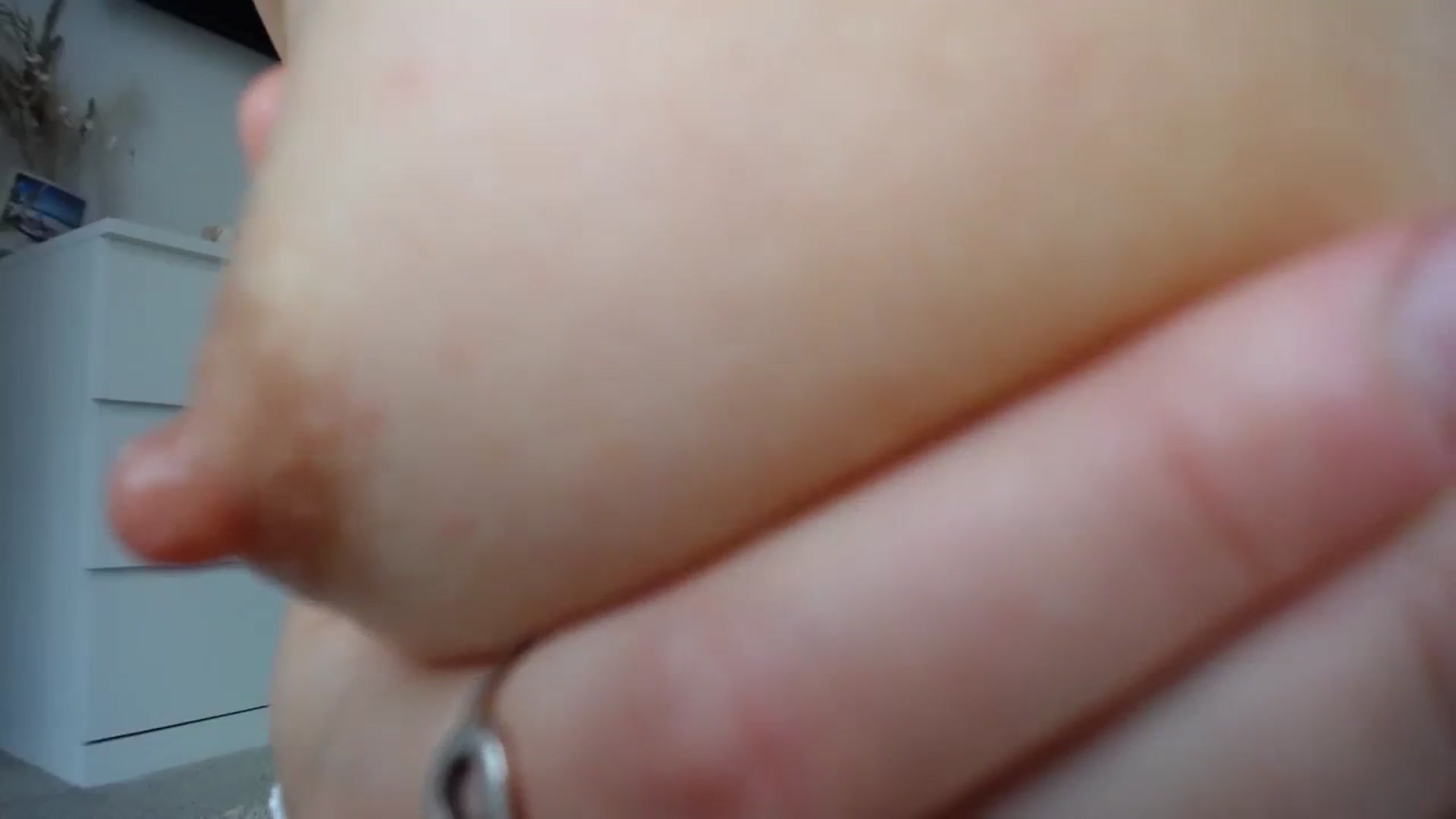 Gallery image thumbnail from Vodka_Queen's myfreecams stream on, 02/19/2024, 24:01 image 7 of 20
