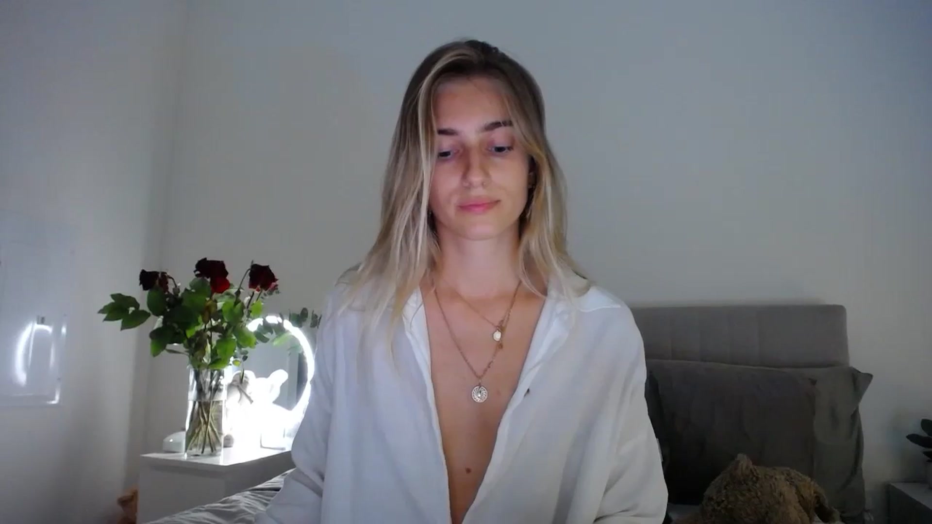 Gallery image thumbnail from Vodka_Queen's myfreecams stream on, 02/20/2024, 06:28 image 13 of 20
