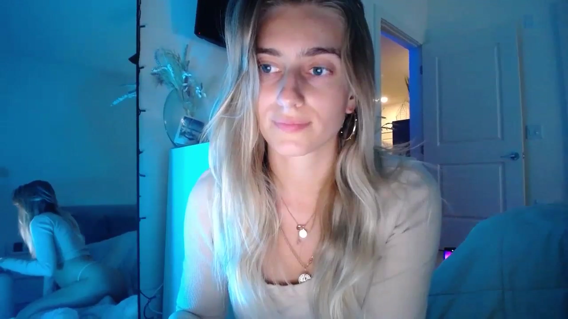 Gallery image thumbnail from Vodka_Queen's myfreecams stream on, 02/29/2024, 05:22 image 5 of 20