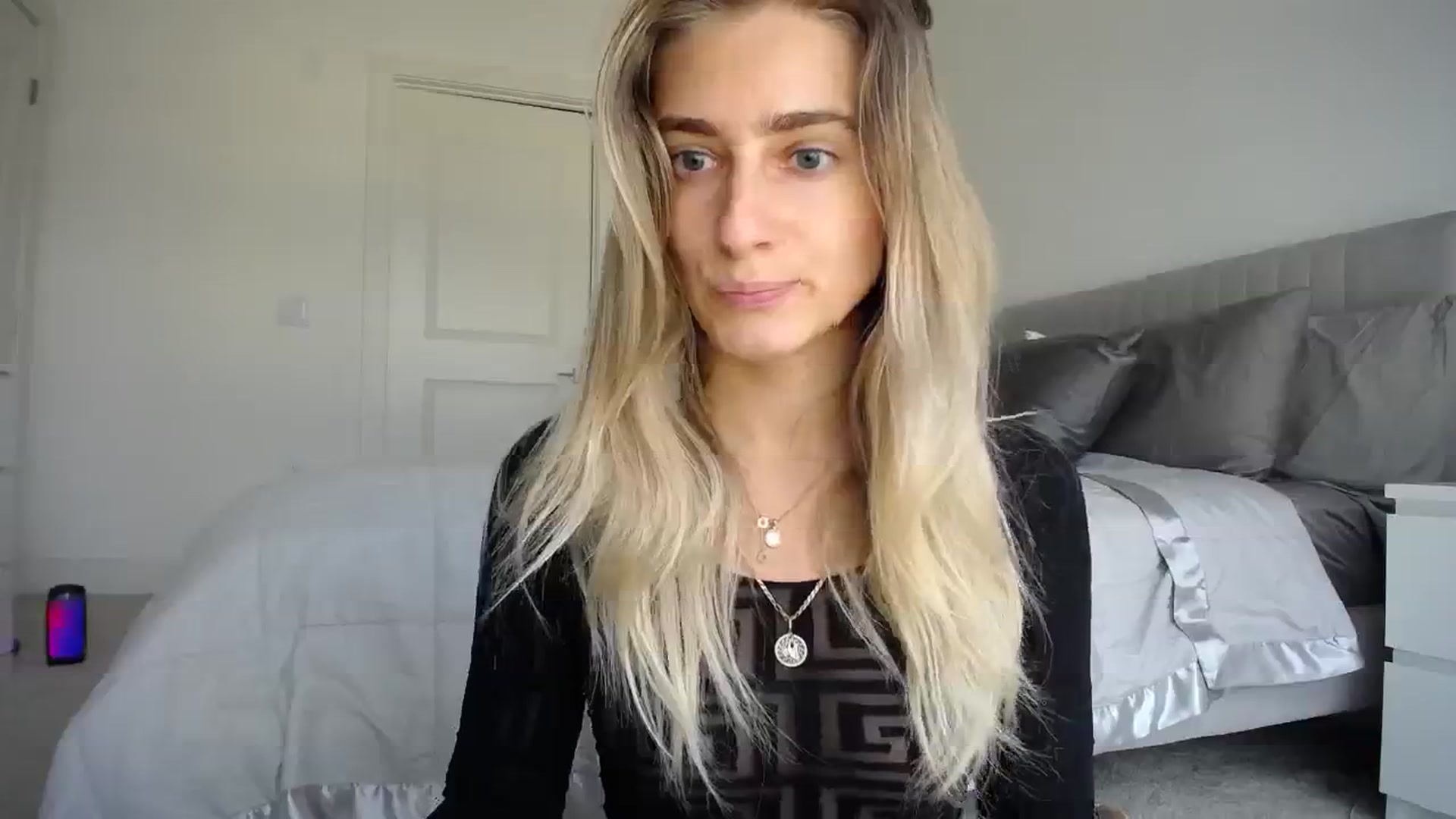 Gallery image thumbnail from Vodka_Queen's myfreecams stream on, 03/01/2024, 24:01 image 6 of 20