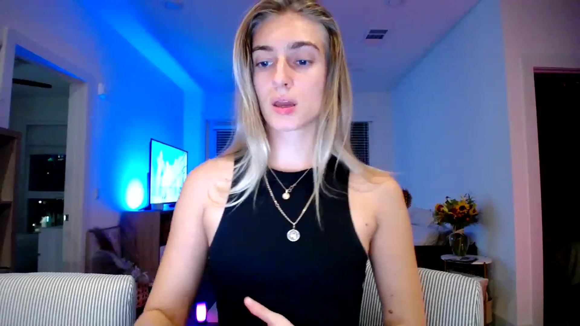 Gallery image thumbnail from Vodka_Queen's myfreecams stream on, 03/04/2024, 03:20 image 16 of 20