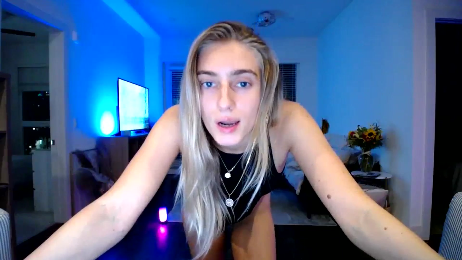 Gallery image thumbnail from Vodka_Queen's myfreecams stream on, 03/04/2024, 03:20 image 8 of 20