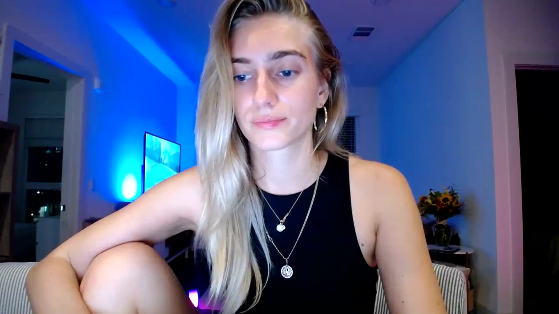 Gallery image thumbnail from Vodka_Queen's myfreecams stream on, 03/04/2024, 03:20 image 10 of 20
