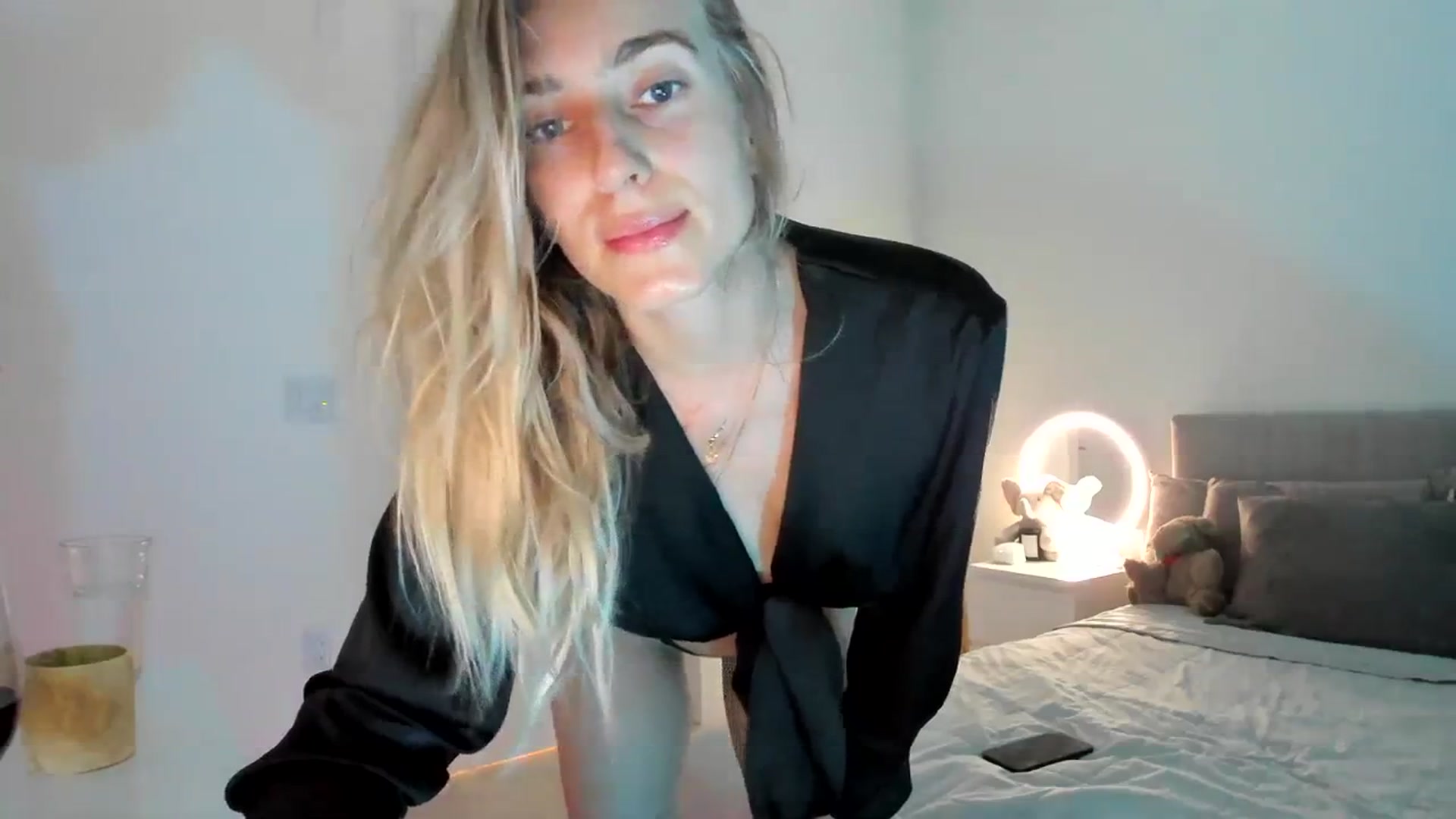 Gallery image thumbnail from Vodka_Queen's myfreecams stream on, 03/10/2024, 06:18 image 4 of 20