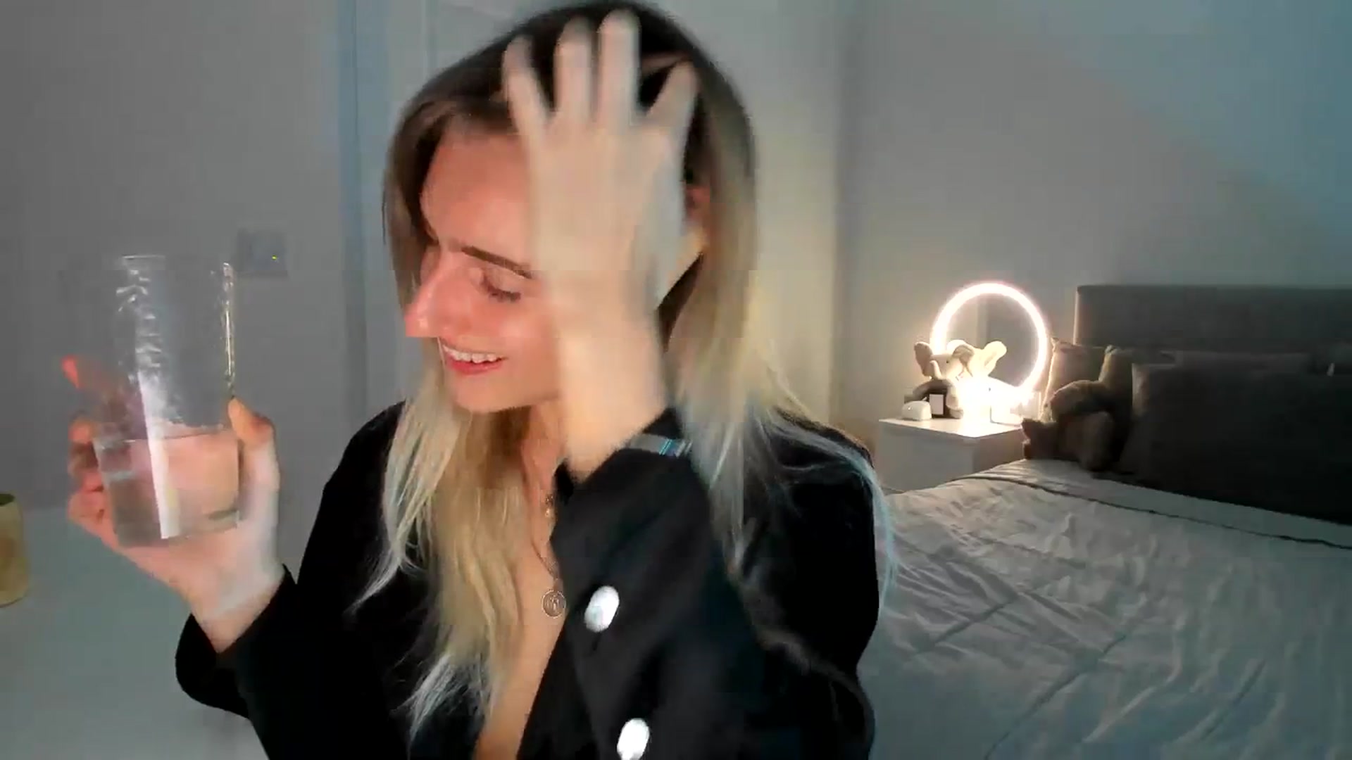 Gallery image thumbnail from Vodka_Queen's myfreecams stream on, 03/10/2024, 07:21 image 10 of 20