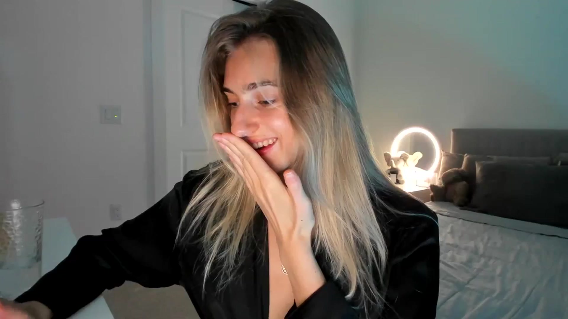 Gallery image thumbnail from Vodka_Queen's myfreecams stream on, 03/10/2024, 07:21 image 8 of 20
