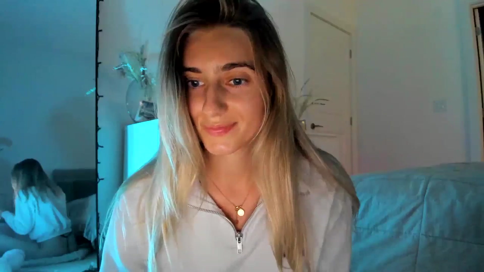 Gallery image thumbnail from Vodka_Queen's myfreecams stream on, 03/14/2024, 04:39 image 10 of 20