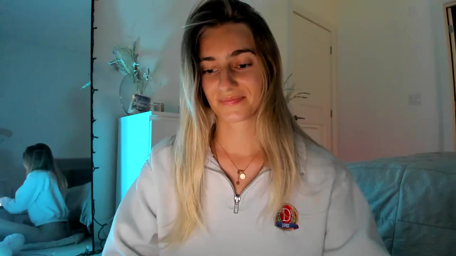 Gallery image thumbnail from Vodka_Queen's myfreecams stream on, 03/14/2024, 04:39 image 1 of 20