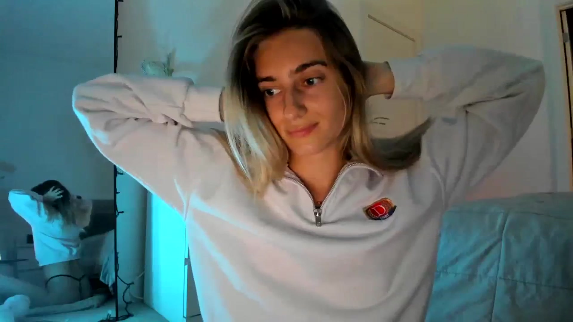 Gallery image thumbnail from Vodka_Queen's myfreecams stream on, 03/14/2024, 04:39 image 8 of 20