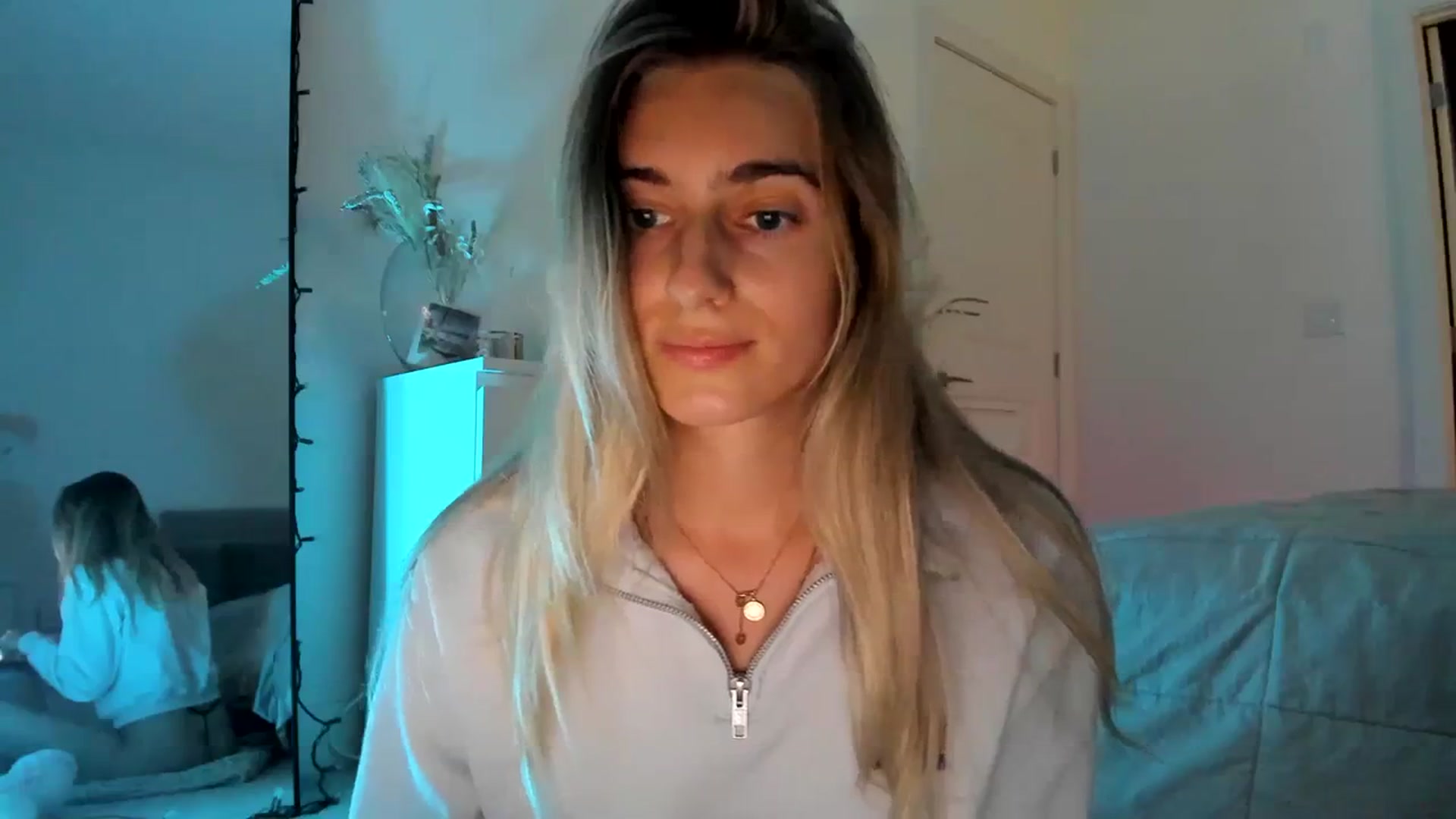 Gallery image thumbnail from Vodka_Queen's myfreecams stream on, 03/14/2024, 04:39 image 11 of 20