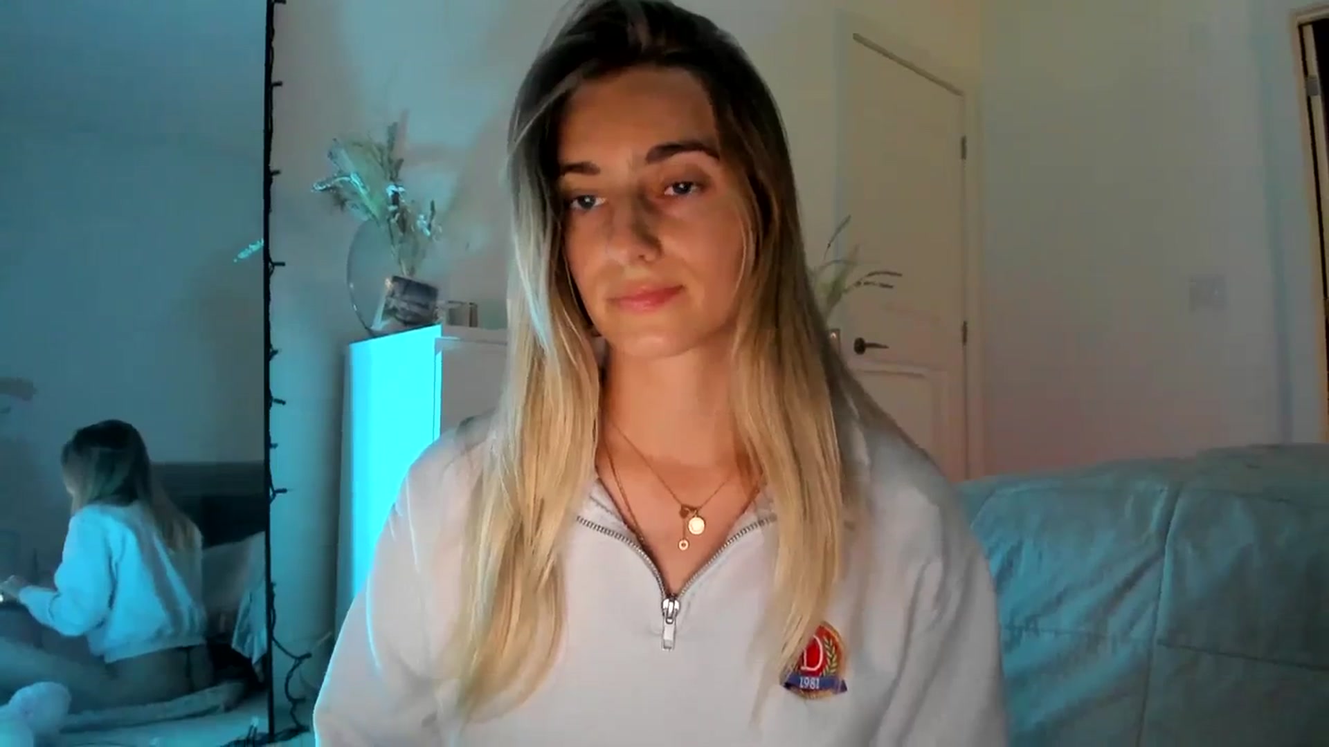 Gallery image thumbnail from Vodka_Queen's myfreecams stream on, 03/14/2024, 04:39 image 7 of 20