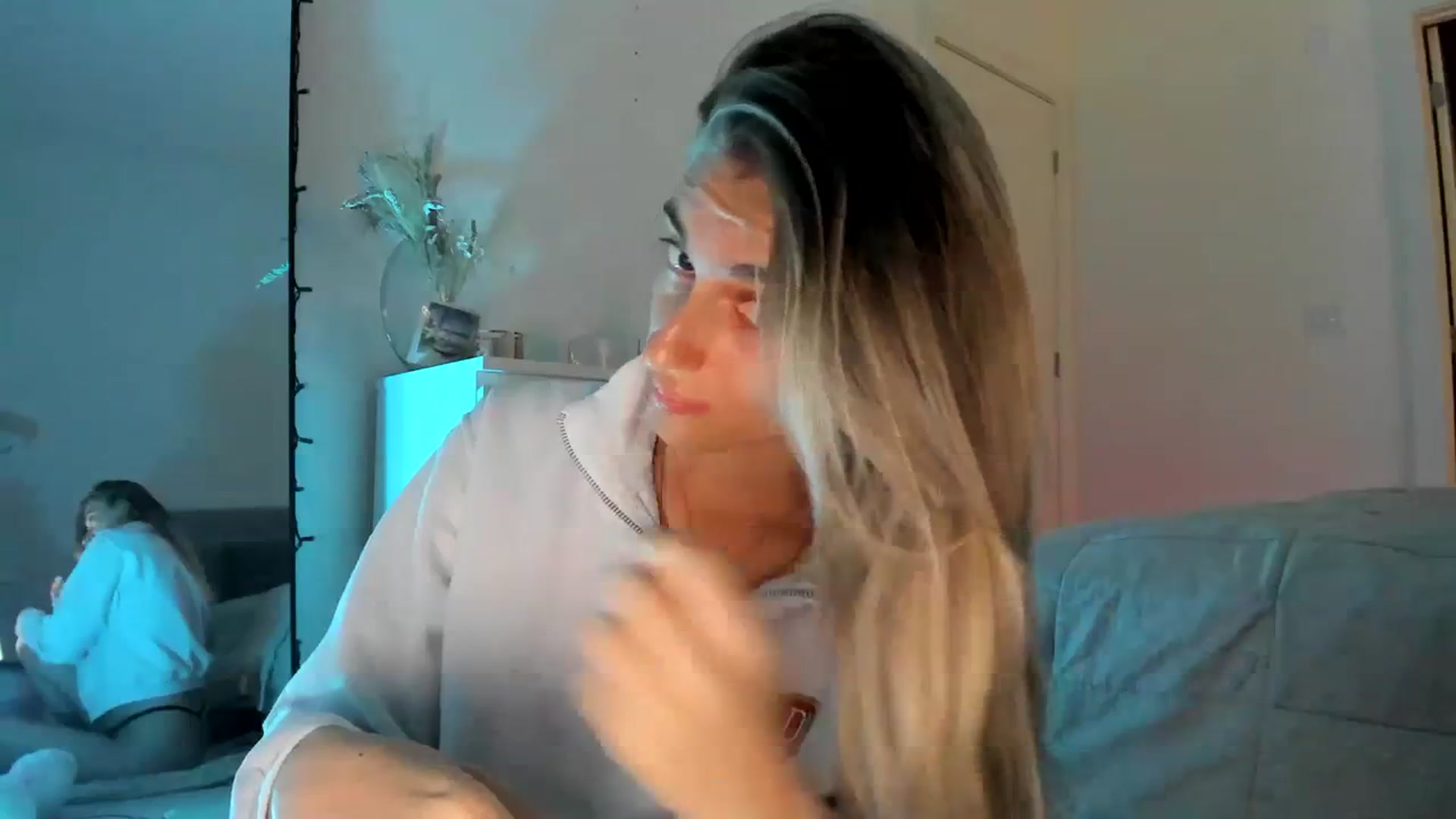 Gallery image thumbnail from Vodka_Queen's myfreecams stream on, 03/14/2024, 04:39 image 15 of 20