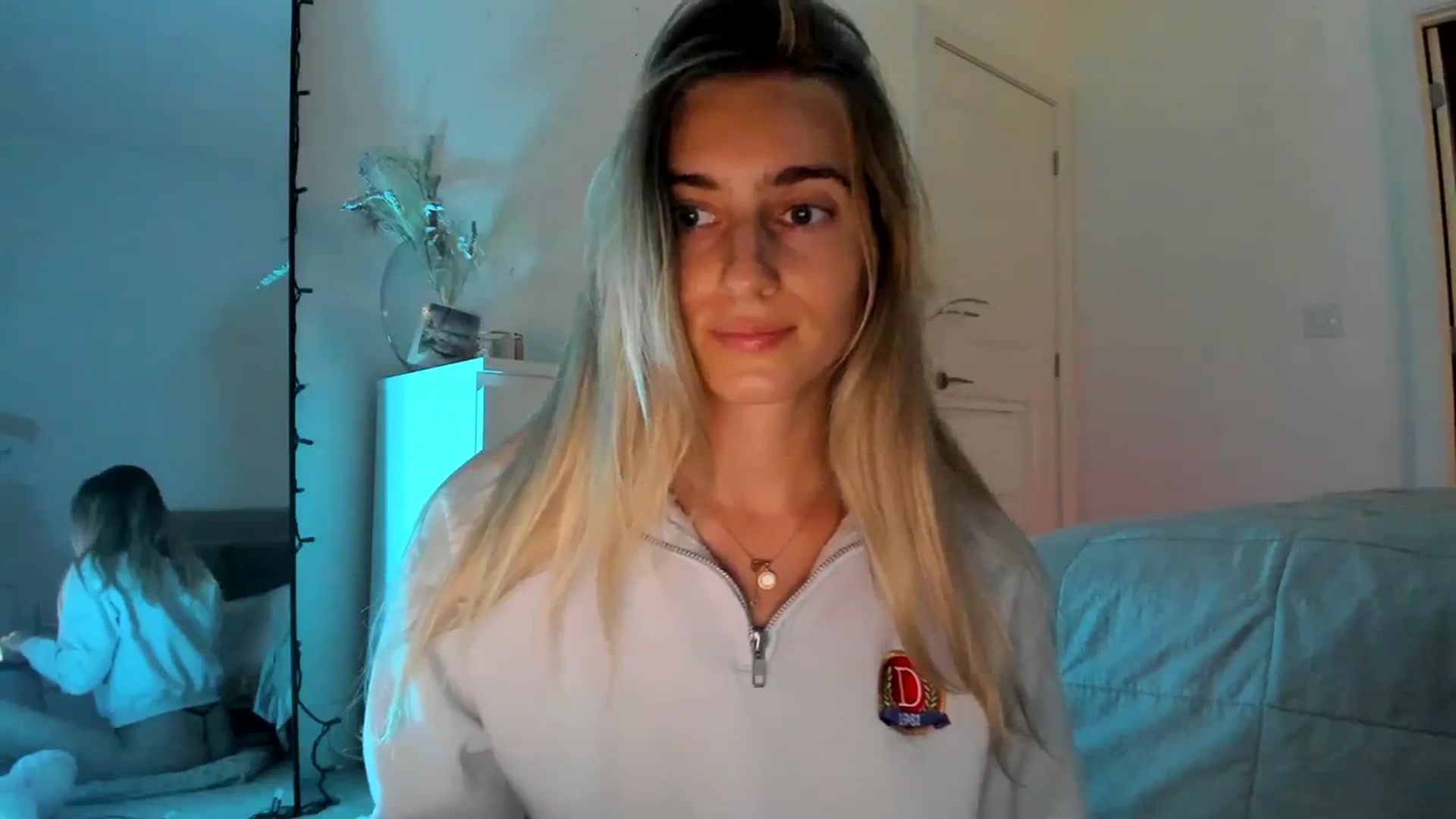 Gallery image thumbnail from Vodka_Queen's myfreecams stream on, 03/14/2024, 04:39 image 9 of 20