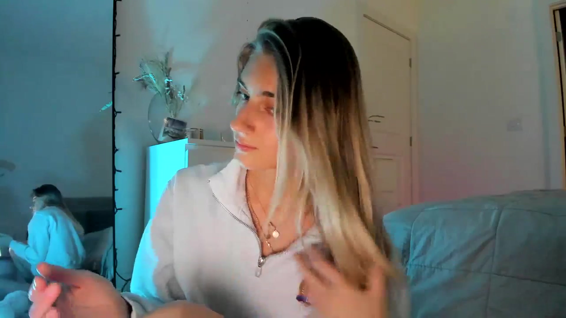 Gallery image thumbnail from Vodka_Queen's myfreecams stream on, 03/14/2024, 04:39 image 17 of 20