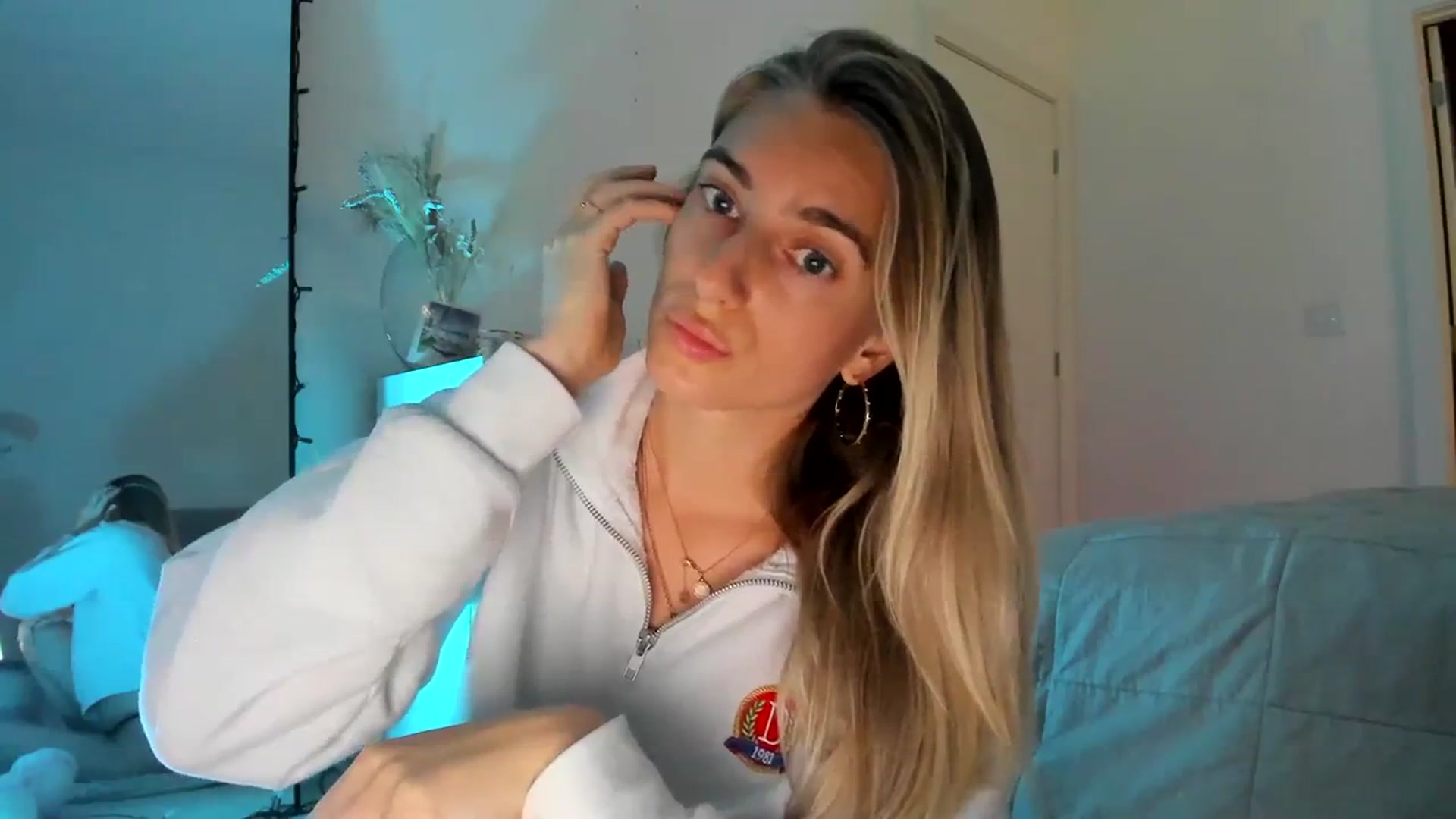 Gallery image thumbnail from Vodka_Queen's myfreecams stream on, 03/14/2024, 04:39 image 16 of 20