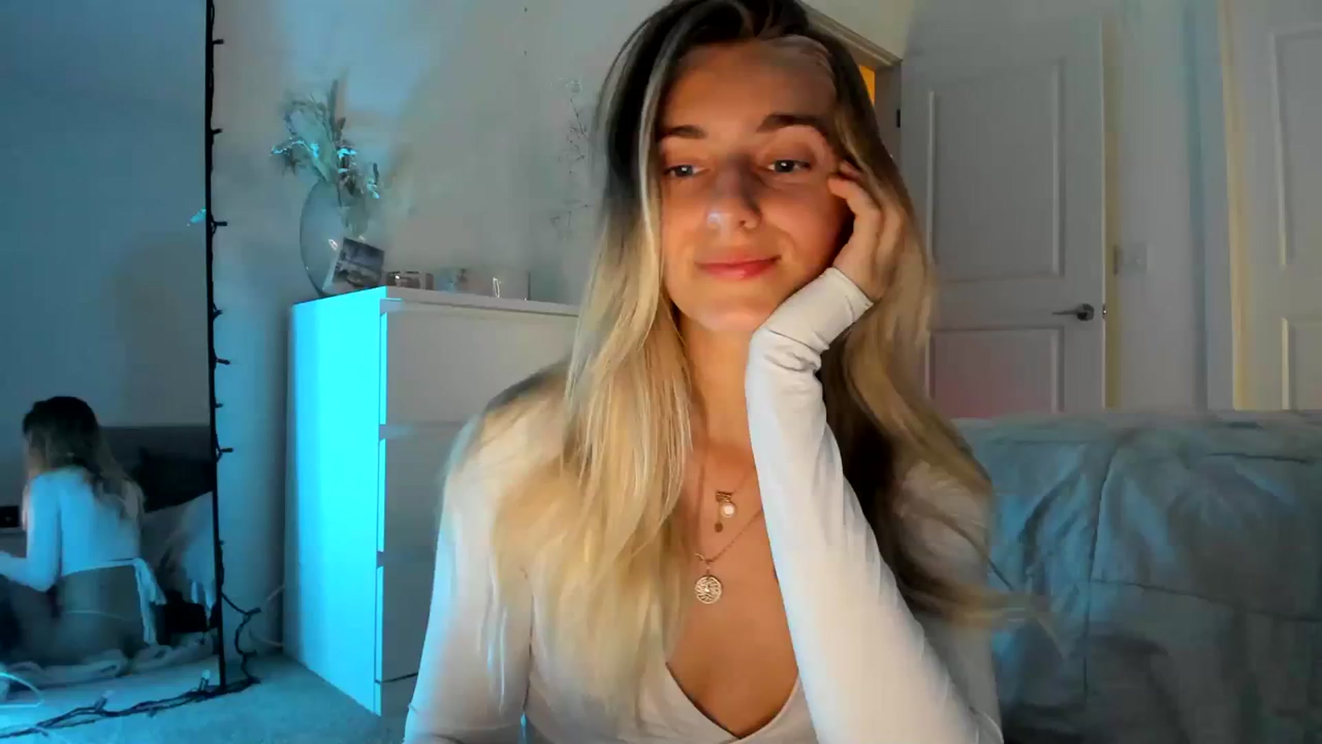Gallery image thumbnail from Vodka_Queen's myfreecams stream on, 03/26/2024, 04:54 image 20 of 20