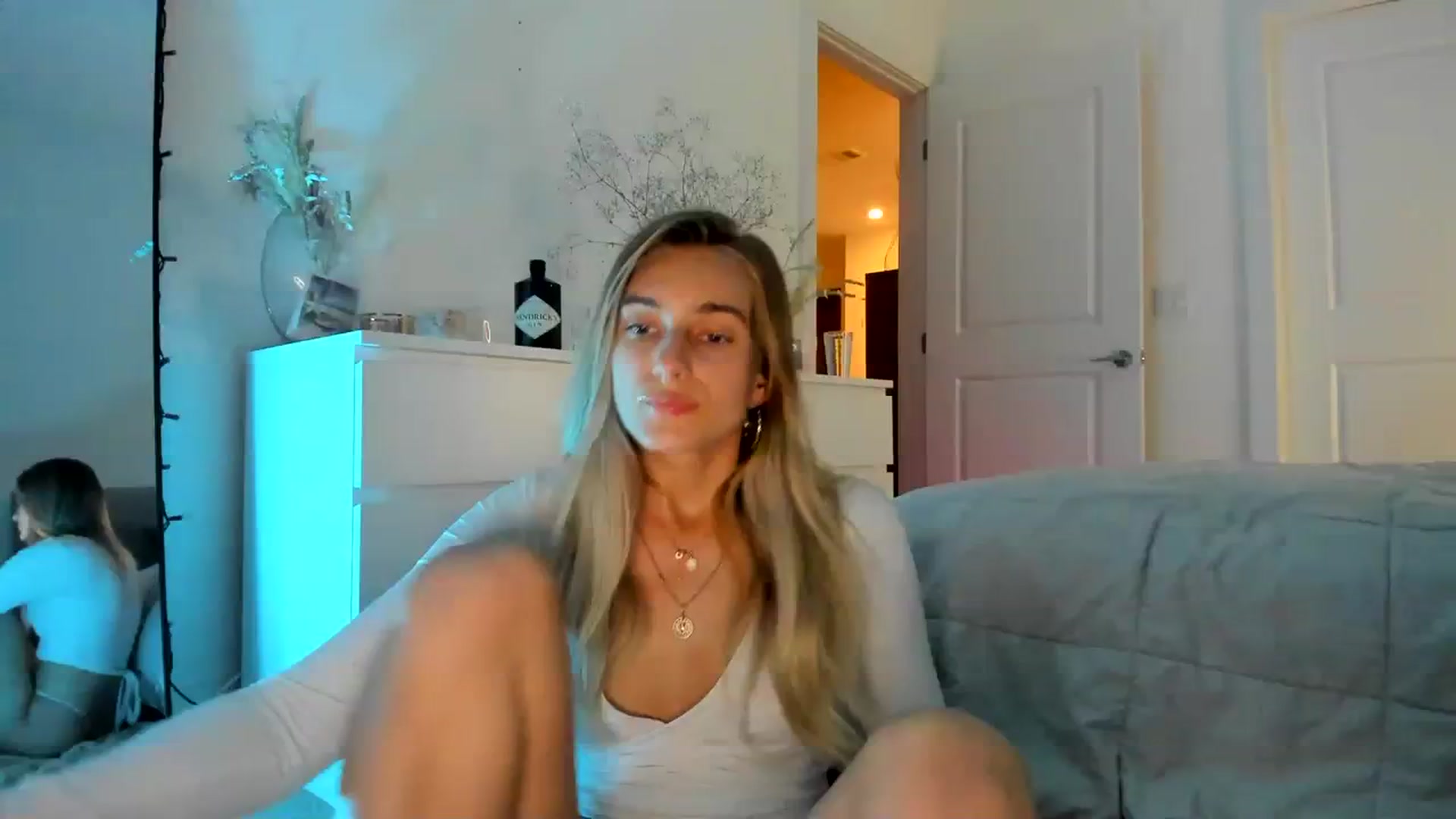 Gallery image thumbnail from Vodka_Queen's myfreecams stream on, 03/26/2024, 04:54 image 1 of 20