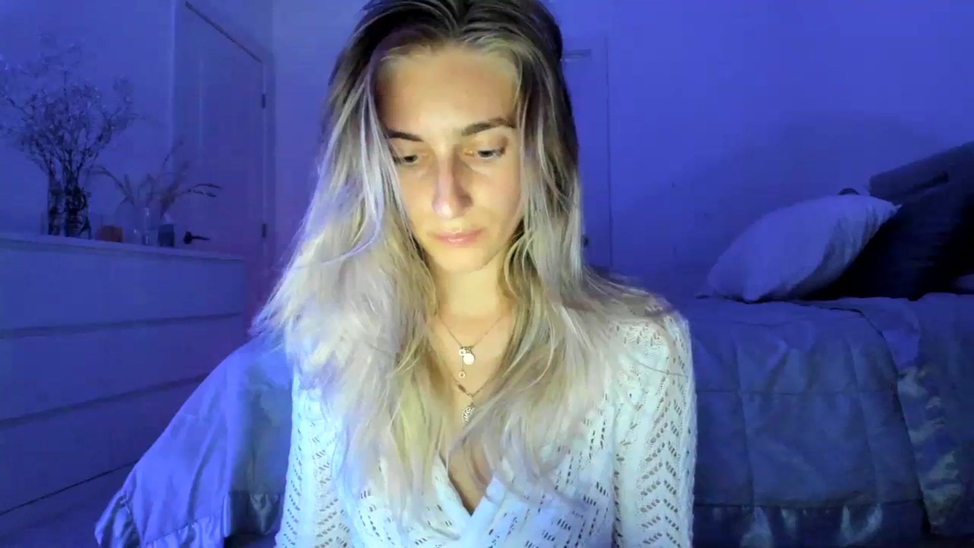 Gallery image thumbnail from Vodka_Queen's myfreecams stream on, 03/28/2024, 03:16 image 9 of 20