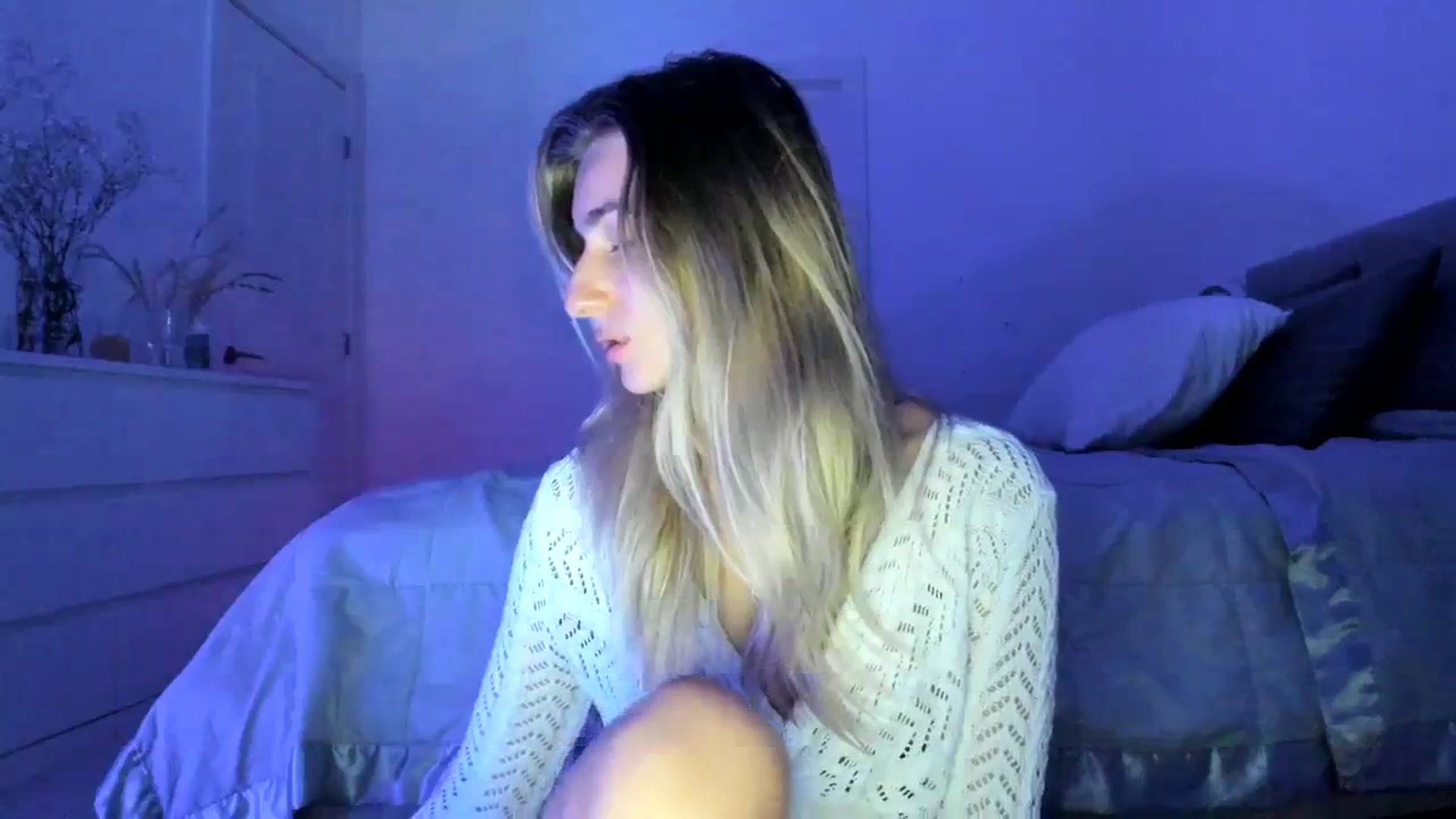 Gallery image thumbnail from Vodka_Queen's myfreecams stream on, 03/28/2024, 03:16 image 13 of 20