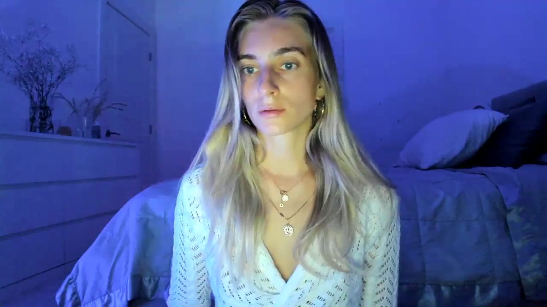 Gallery image thumbnail from Vodka_Queen's myfreecams stream on, 03/28/2024, 03:16 image 5 of 20