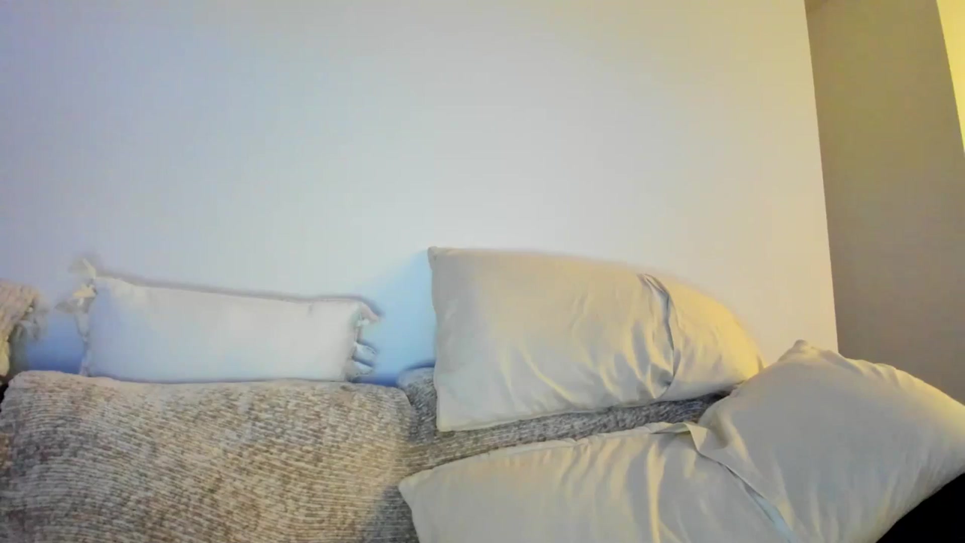 Gallery image thumbnail from Vodka_Queen's myfreecams stream on, 04/28/2024, 06:07 image 14 of 20