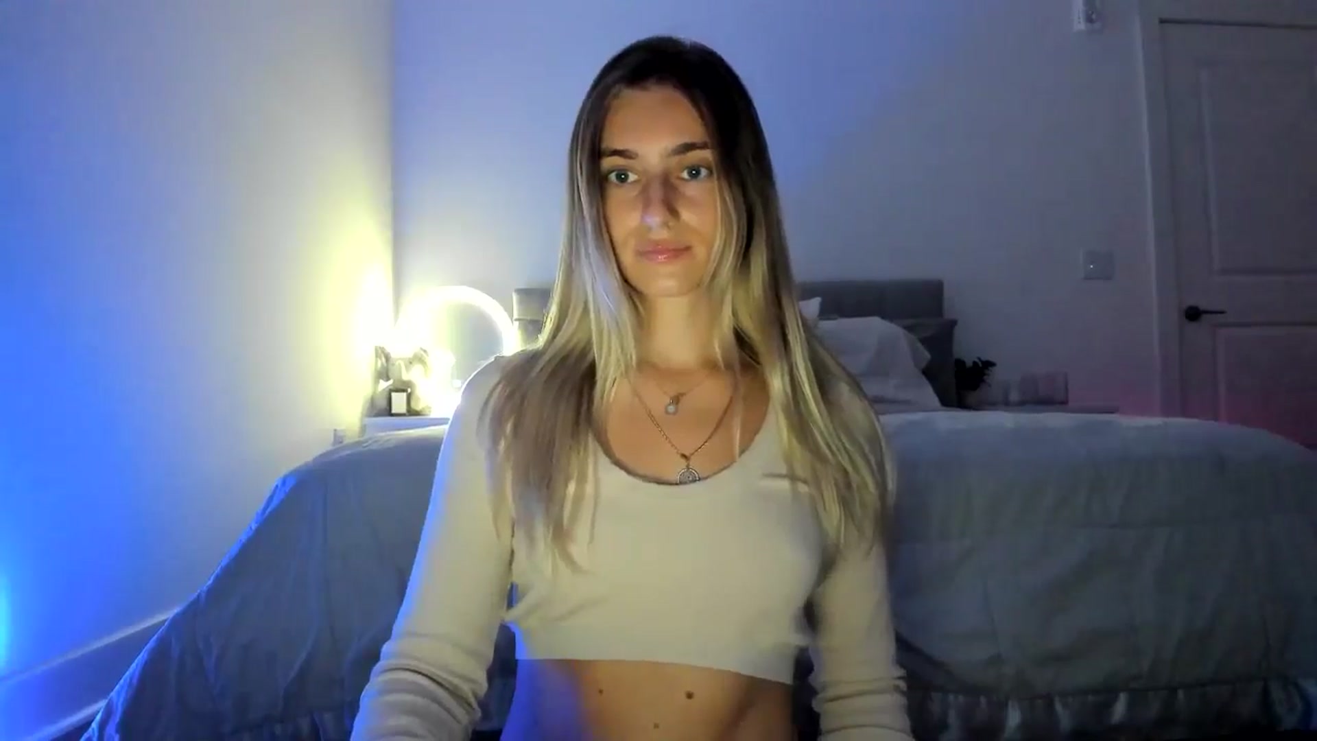 Gallery image thumbnail from Vodka_Queen's myfreecams stream on, 05/21/2024, 04:24 image 13 of 20