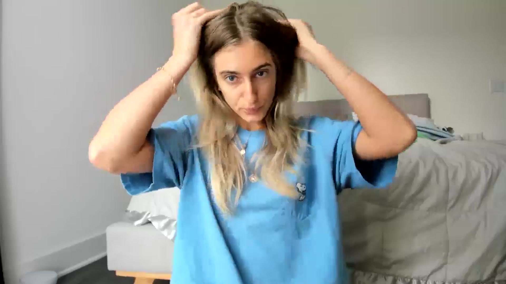 Gallery image thumbnail from Vodka_Queen's myfreecams stream on, 05/23/2024, 01:27 image 17 of 20
