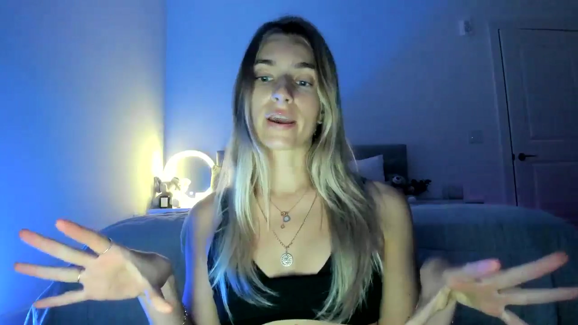 Gallery image thumbnail from Vodka_Queen's myfreecams stream on, 05/25/2024, 03:55 image 7 of 20