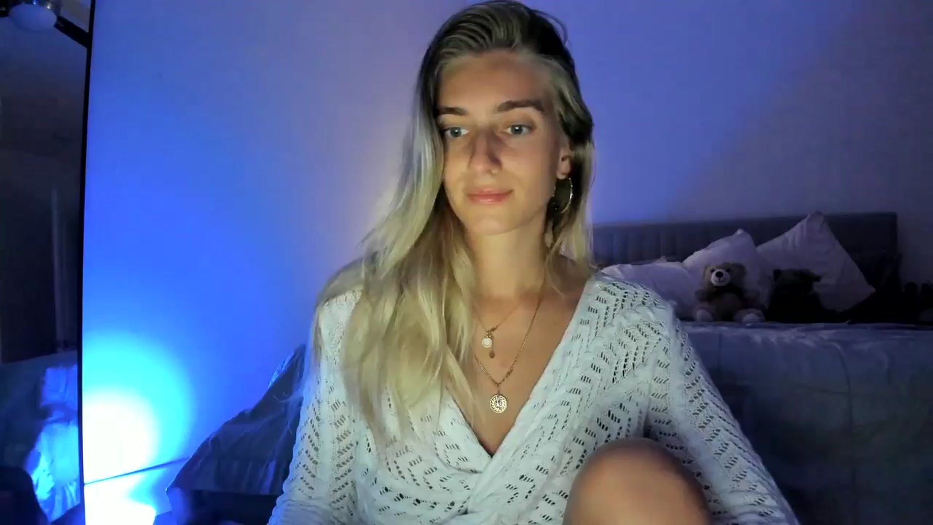 Gallery image thumbnail from Vodka_Queen's myfreecams stream on, 06/02/2024, 05:37 image 8 of 20