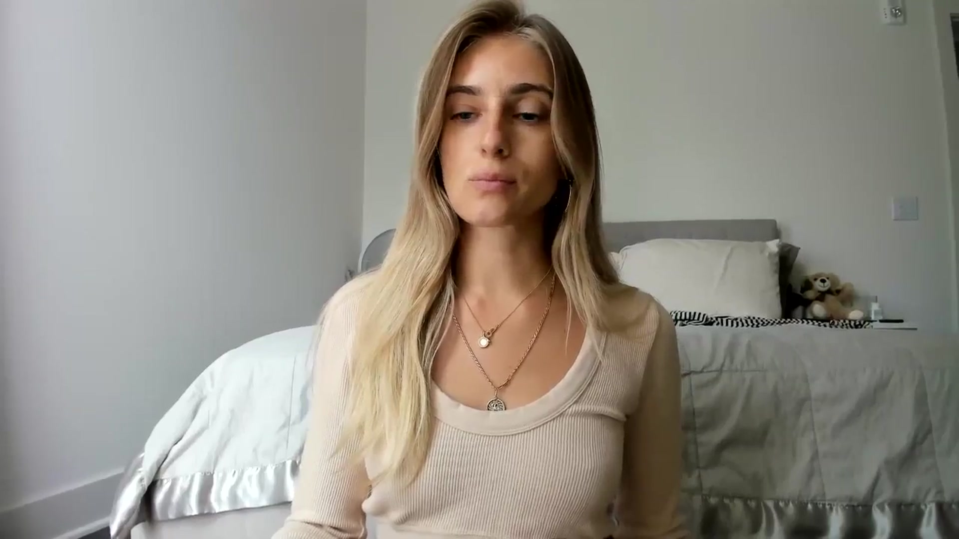 Gallery image thumbnail from Vodka_Queen's myfreecams stream on, 06/02/2024, 23:49 image 5 of 20