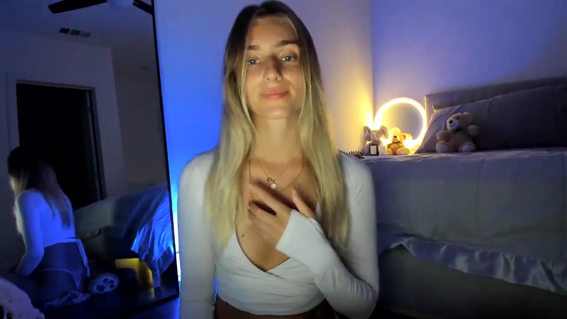 Gallery image thumbnail from Vodka_Queen's myfreecams stream on, 06/07/2024, 05:48 image 18 of 20