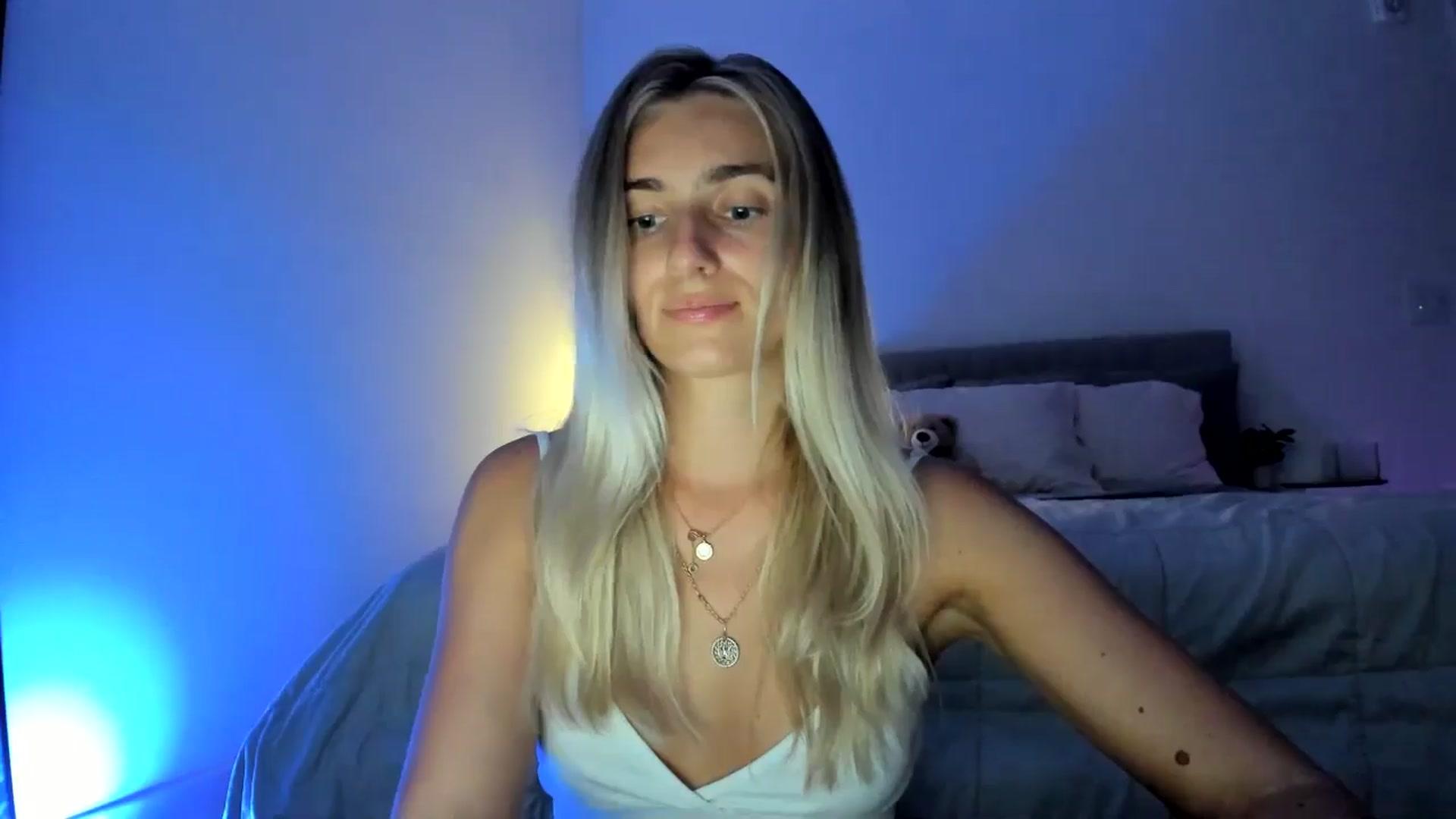 Gallery image thumbnail from Vodka_Queen's myfreecams stream on, 06/17/2024, 05:47 image 5 of 20