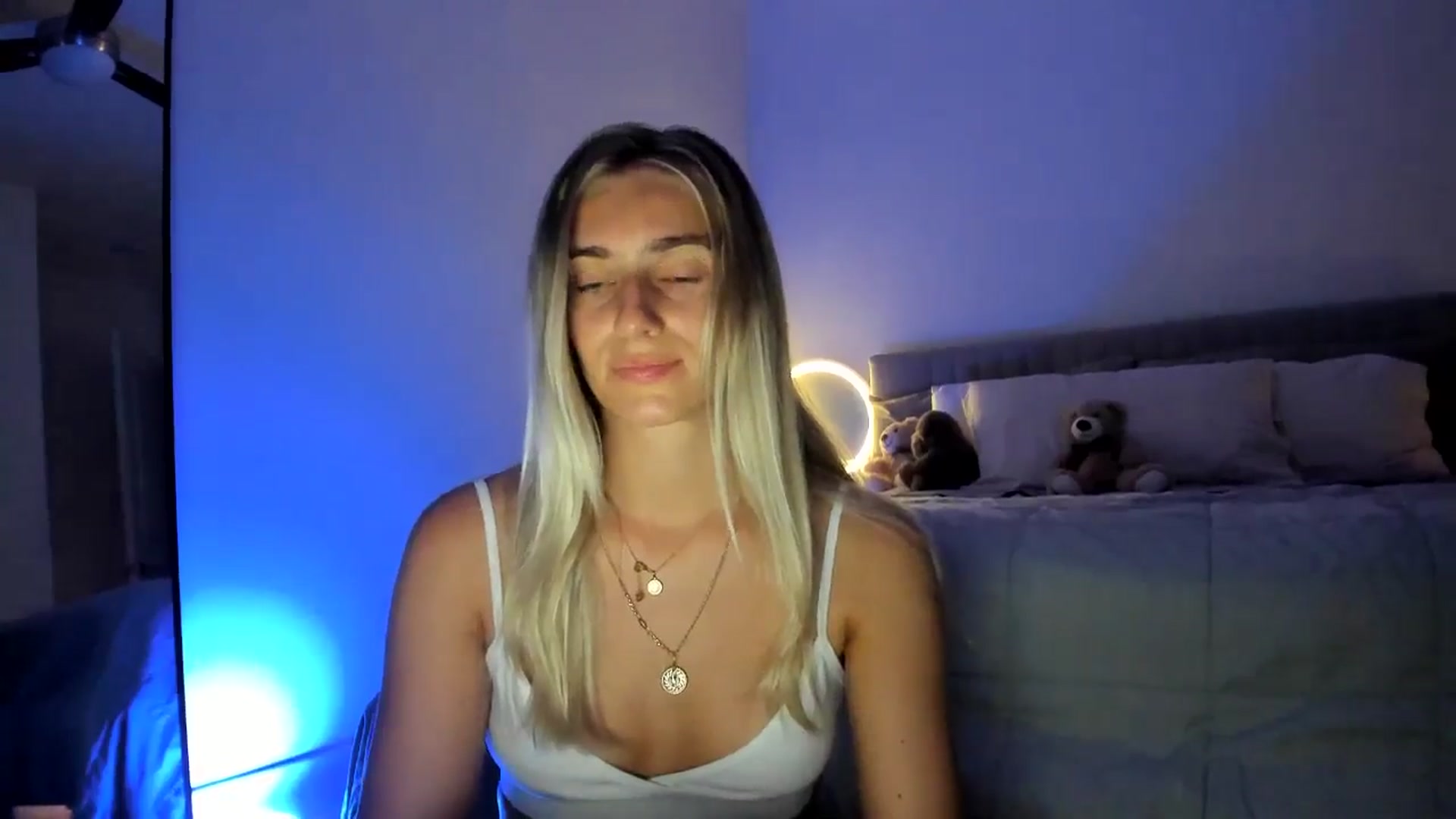 Gallery image thumbnail from Vodka_Queen's myfreecams stream on, 06/17/2024, 05:47 image 11 of 20