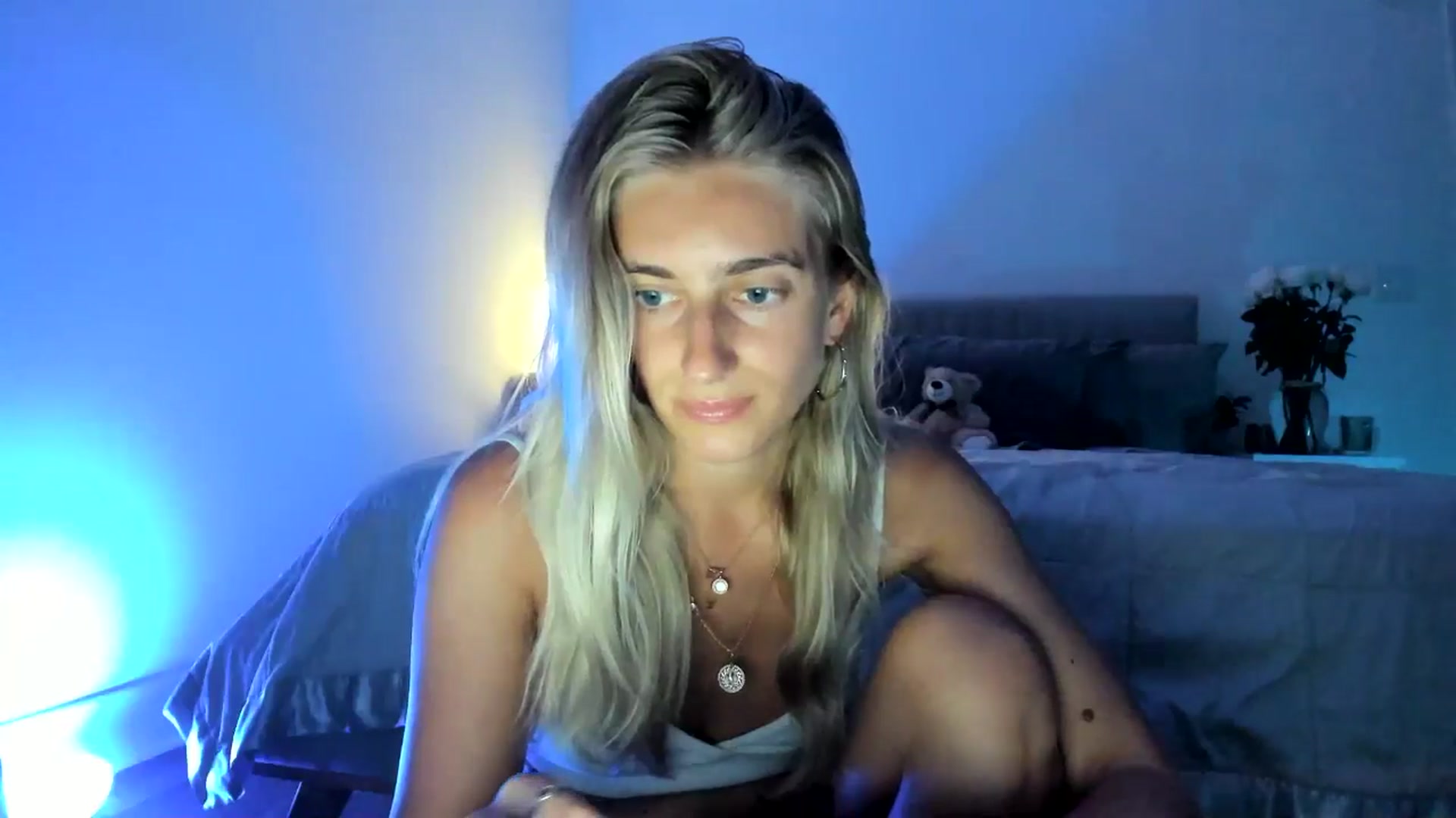 Gallery image thumbnail from Vodka_Queen's myfreecams stream on, 06/25/2024, 04:44 image 4 of 20