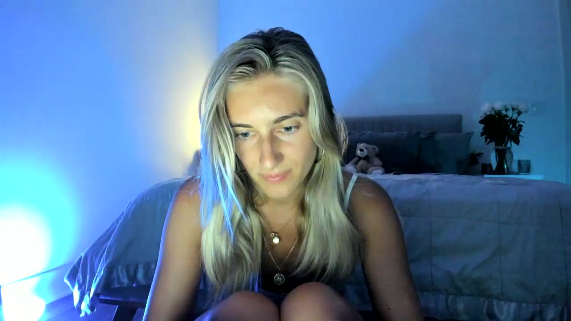 Gallery image thumbnail from Vodka_Queen's myfreecams stream on, 06/25/2024, 05:25 image 12 of 20