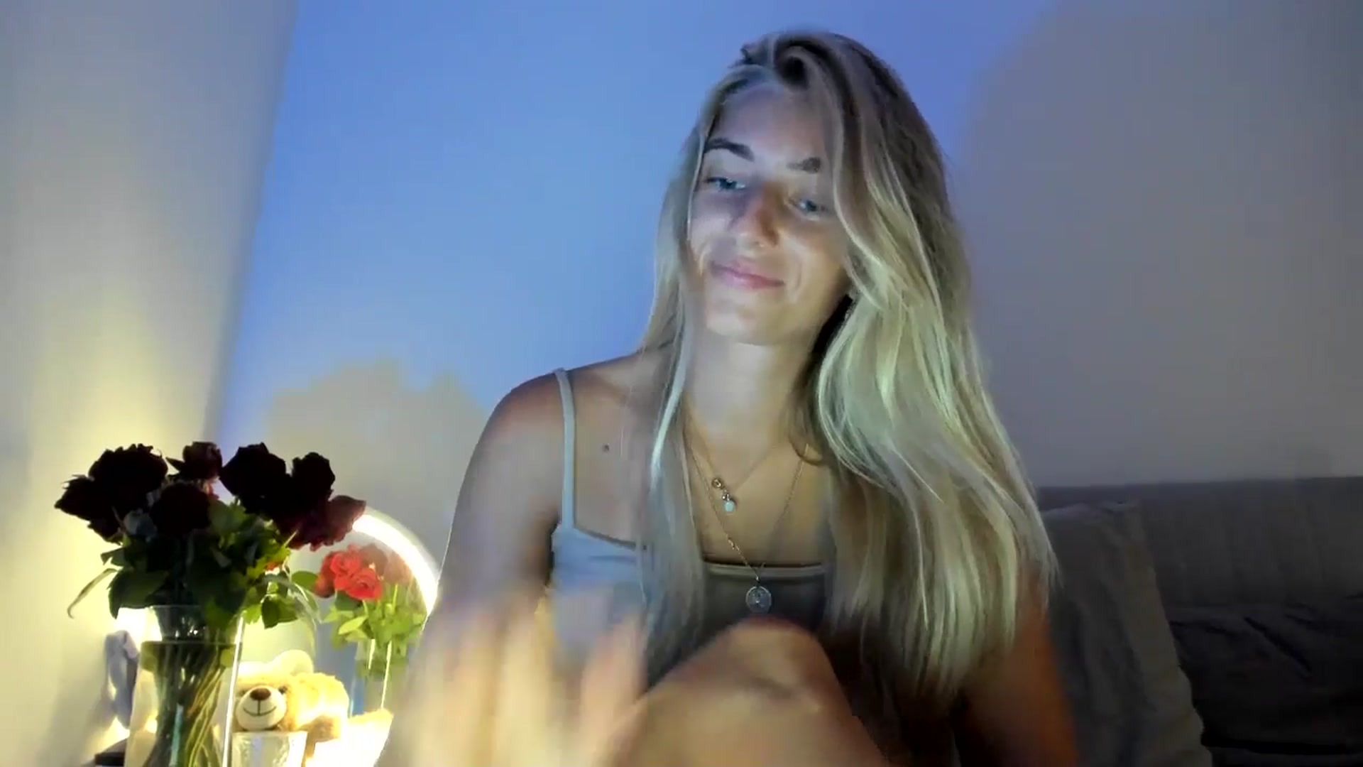 Gallery image thumbnail from Vodka_Queen's myfreecams stream on, 08/04/2024, 07:11 image 3 of 20
