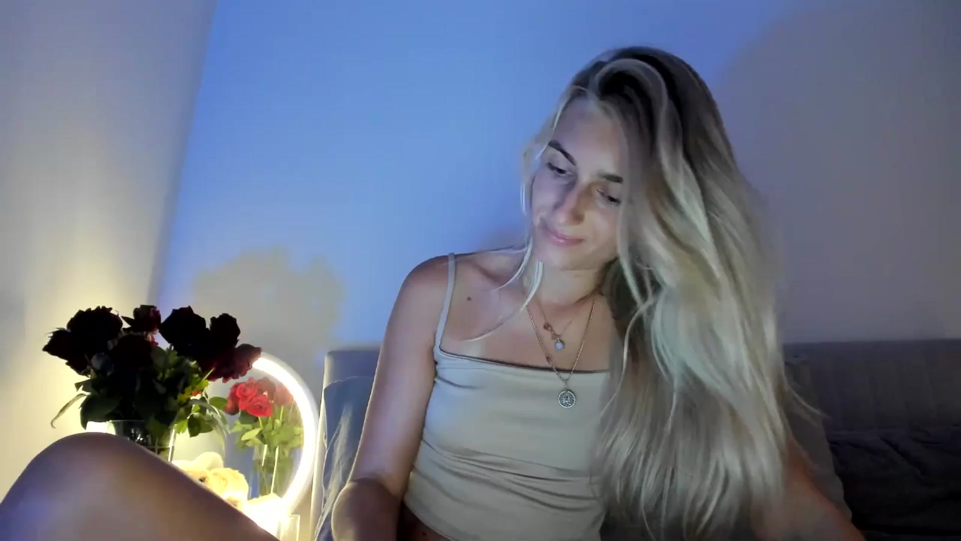 Gallery image thumbnail from Vodka_Queen's myfreecams stream on, 08/04/2024, 07:11 image 1 of 20