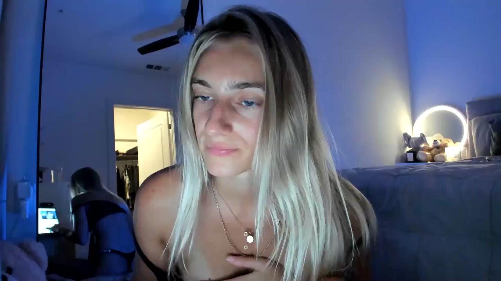 Gallery image thumbnail from Vodka_Queen's myfreecams stream on, 08/08/2024, 06:22 image 8 of 20