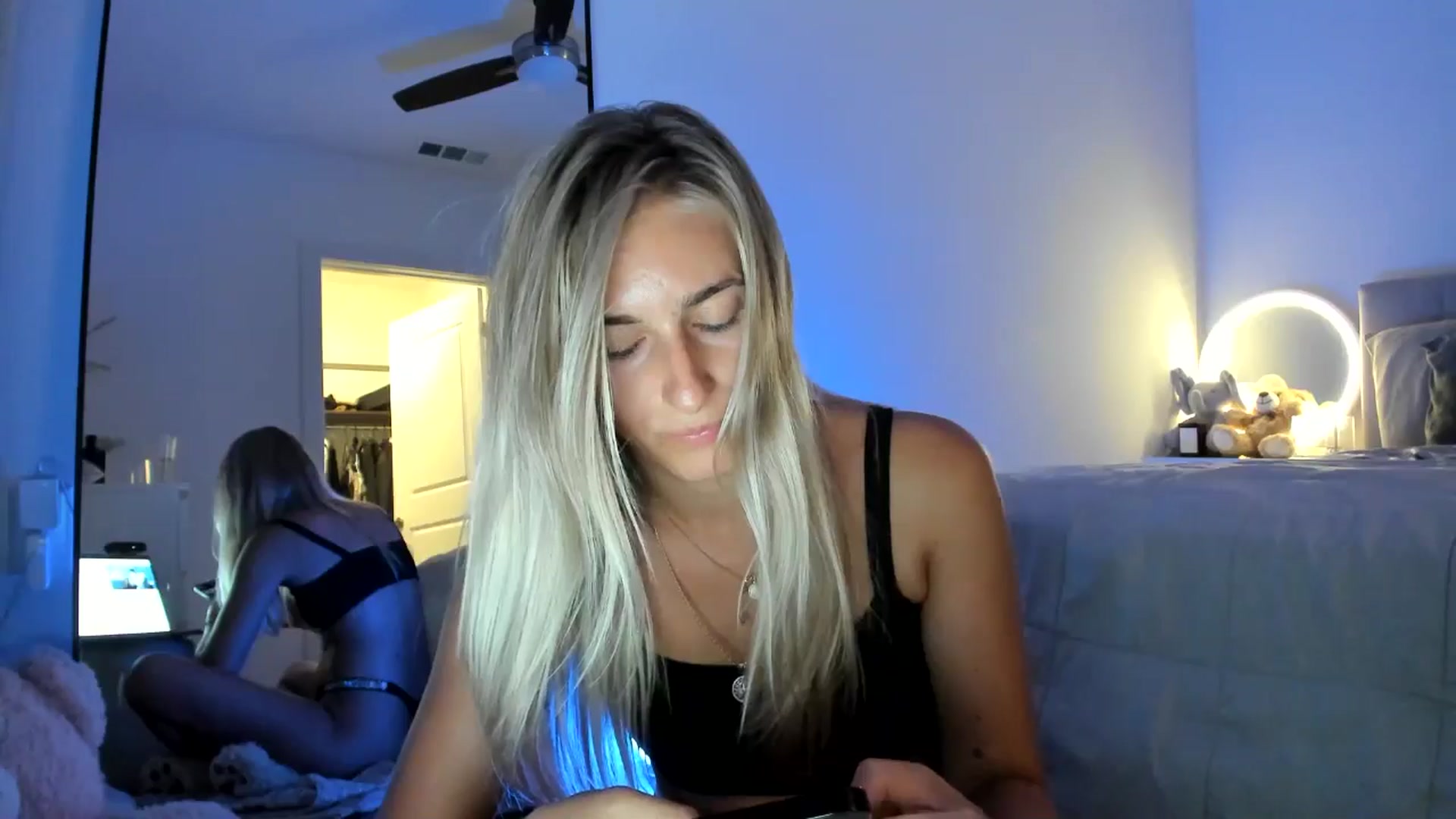 Gallery image thumbnail from Vodka_Queen's myfreecams stream on, 08/08/2024, 06:57 image 9 of 20