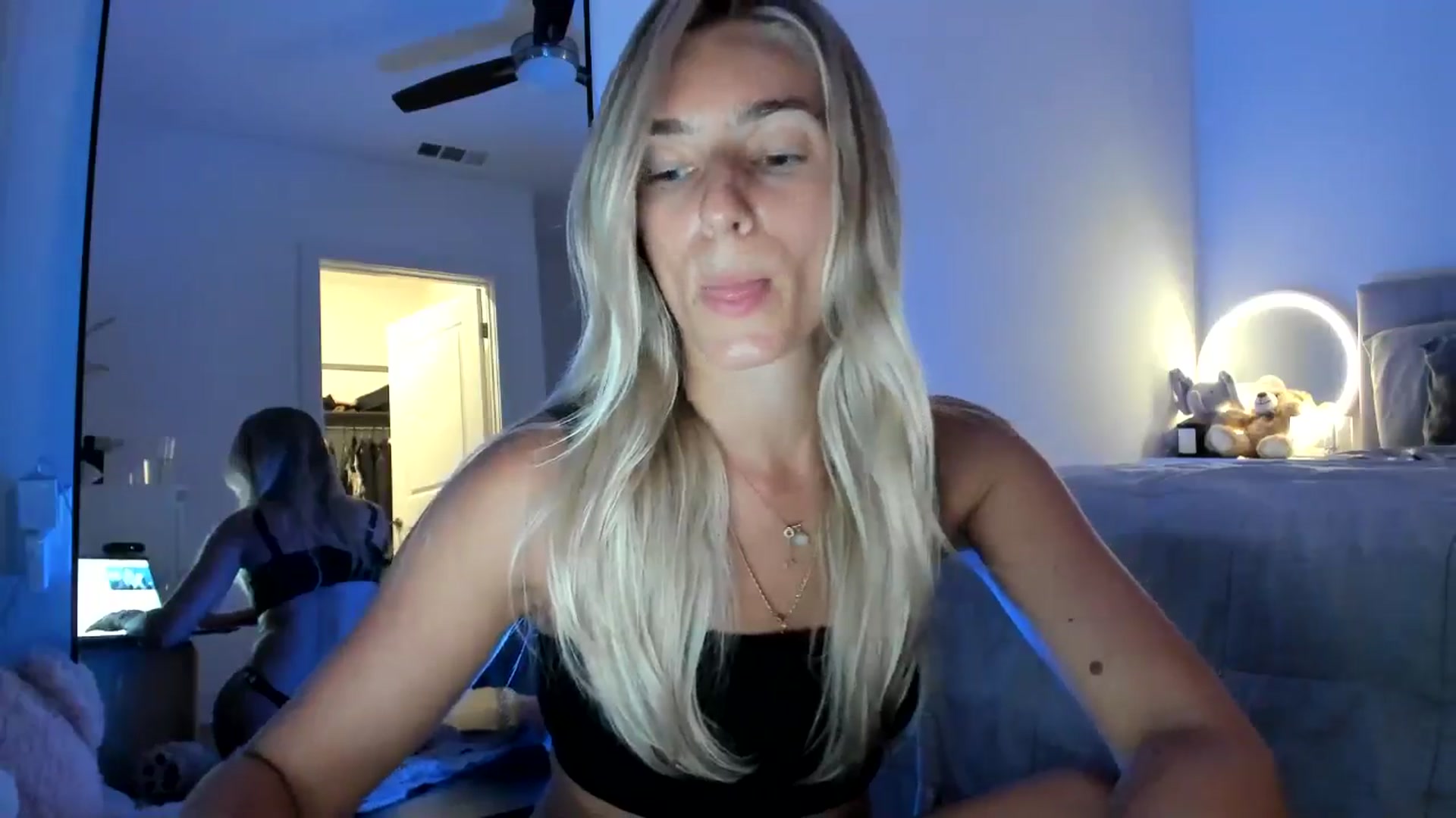 Gallery image thumbnail from Vodka_Queen's myfreecams stream on, 08/08/2024, 06:57 image 15 of 20