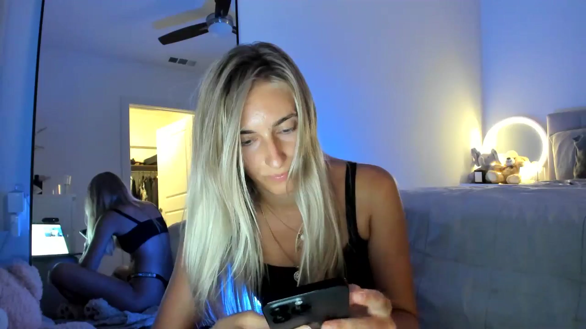 Gallery image thumbnail from Vodka_Queen's myfreecams stream on, 08/08/2024, 06:57 image 8 of 20