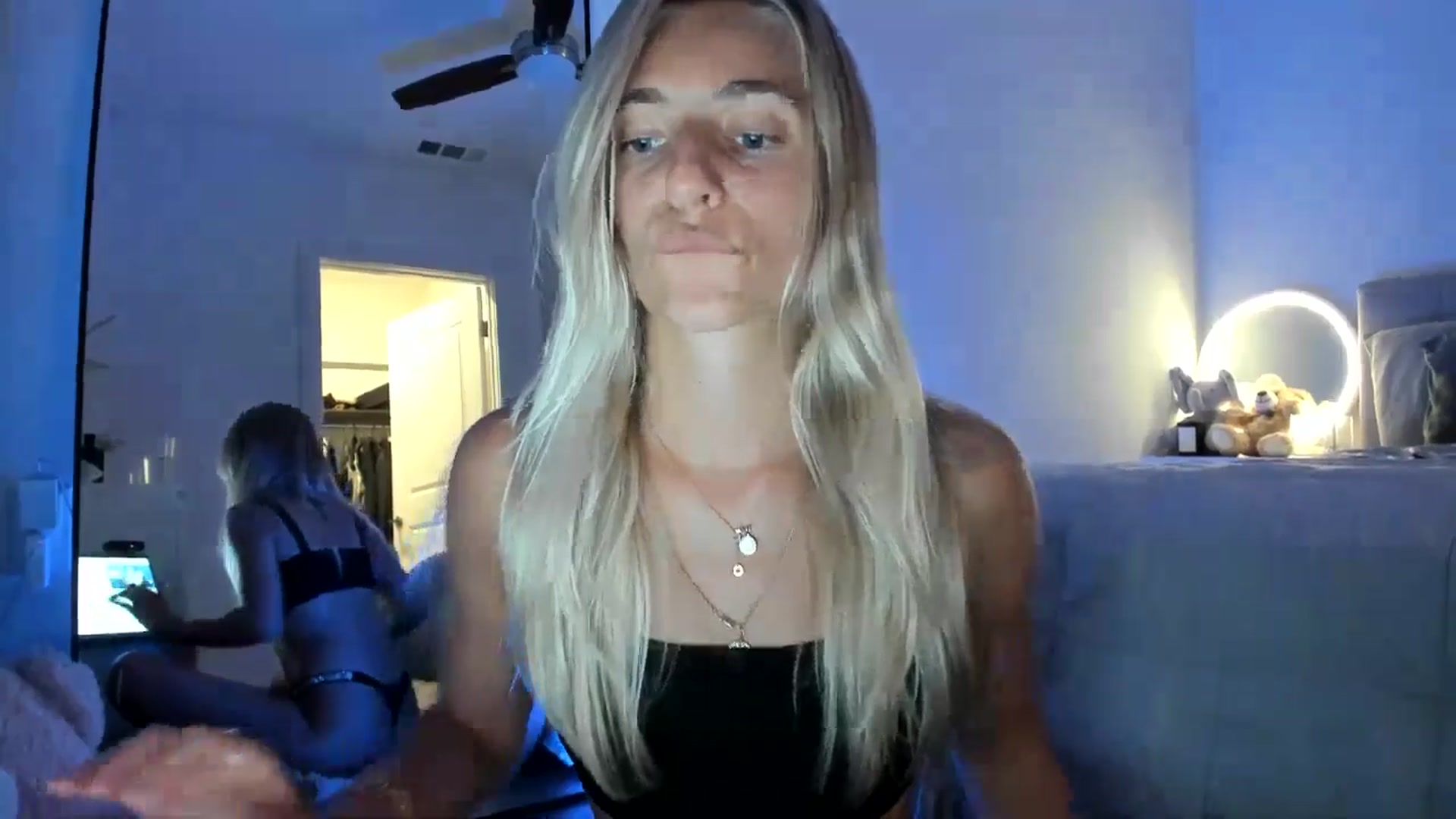 Gallery image thumbnail from Vodka_Queen's myfreecams stream on, 08/08/2024, 06:57 image 13 of 20